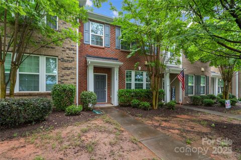 18460 W Catawba Avenue Cornelius NC 28031