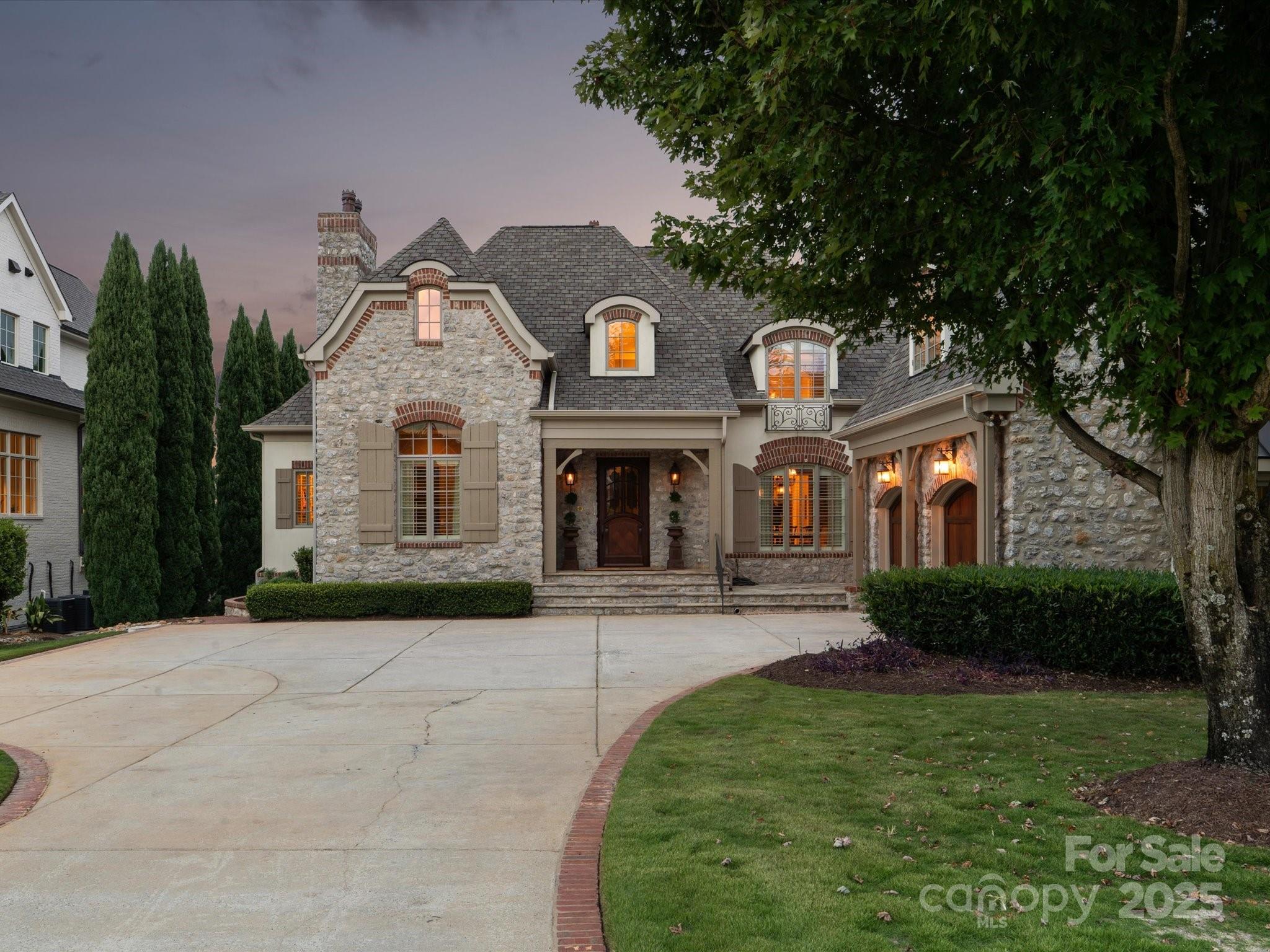 527 Joslin Pointe Lane