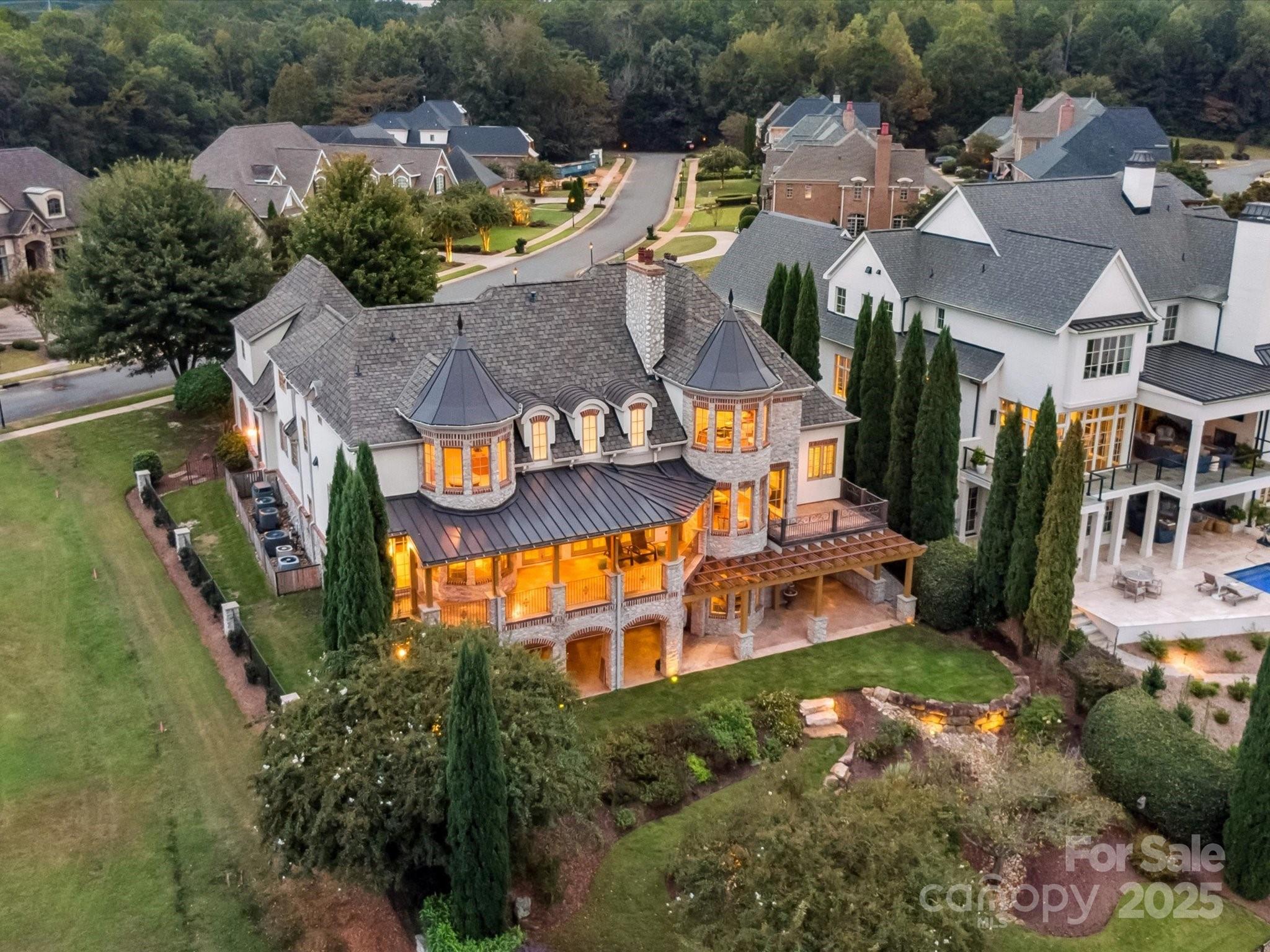 Joslin Pointe - Residential