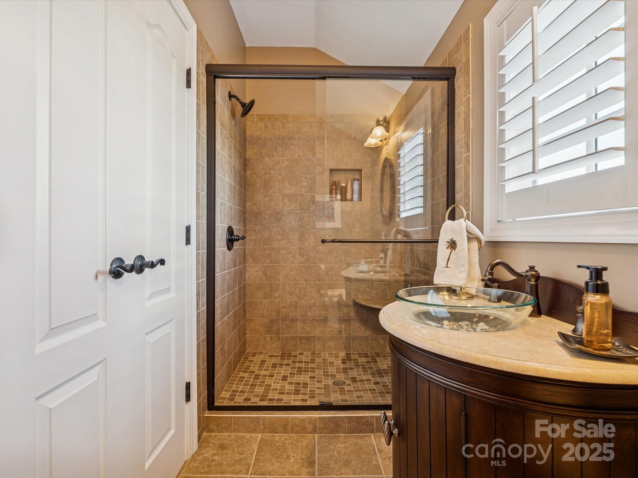 Joslin Pointe - Residential