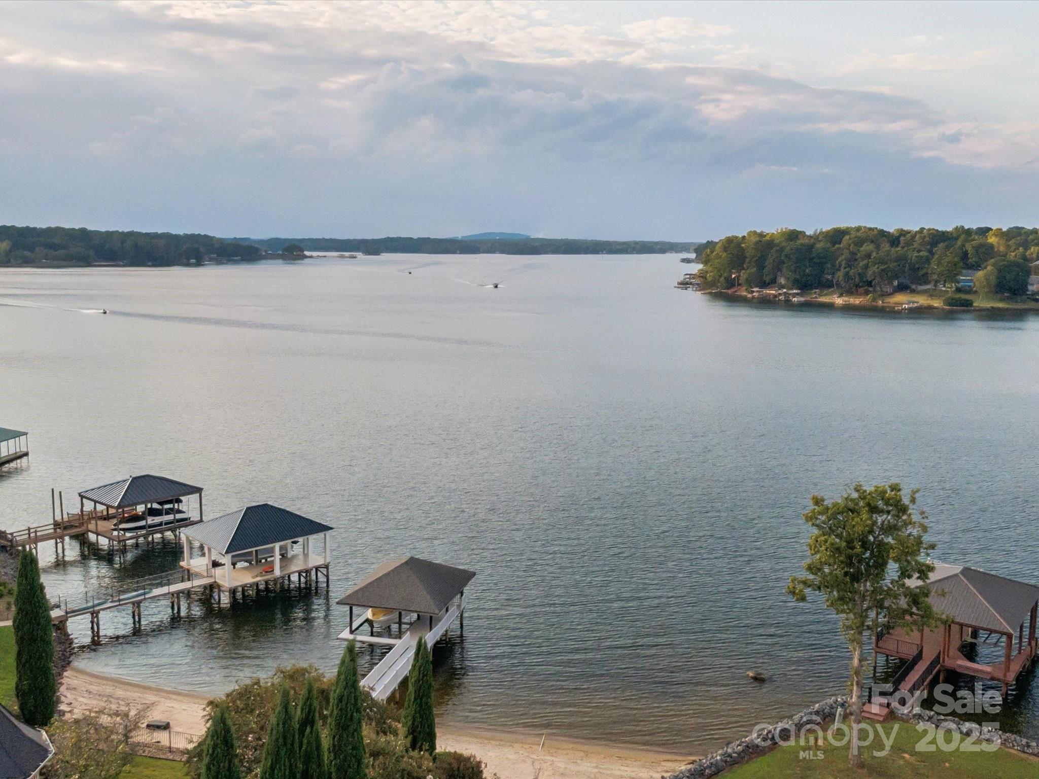 Joslin Pointe - Residential