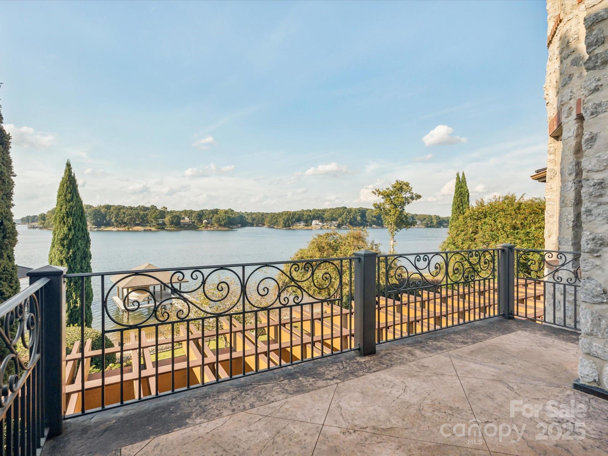 Joslin Pointe - Residential