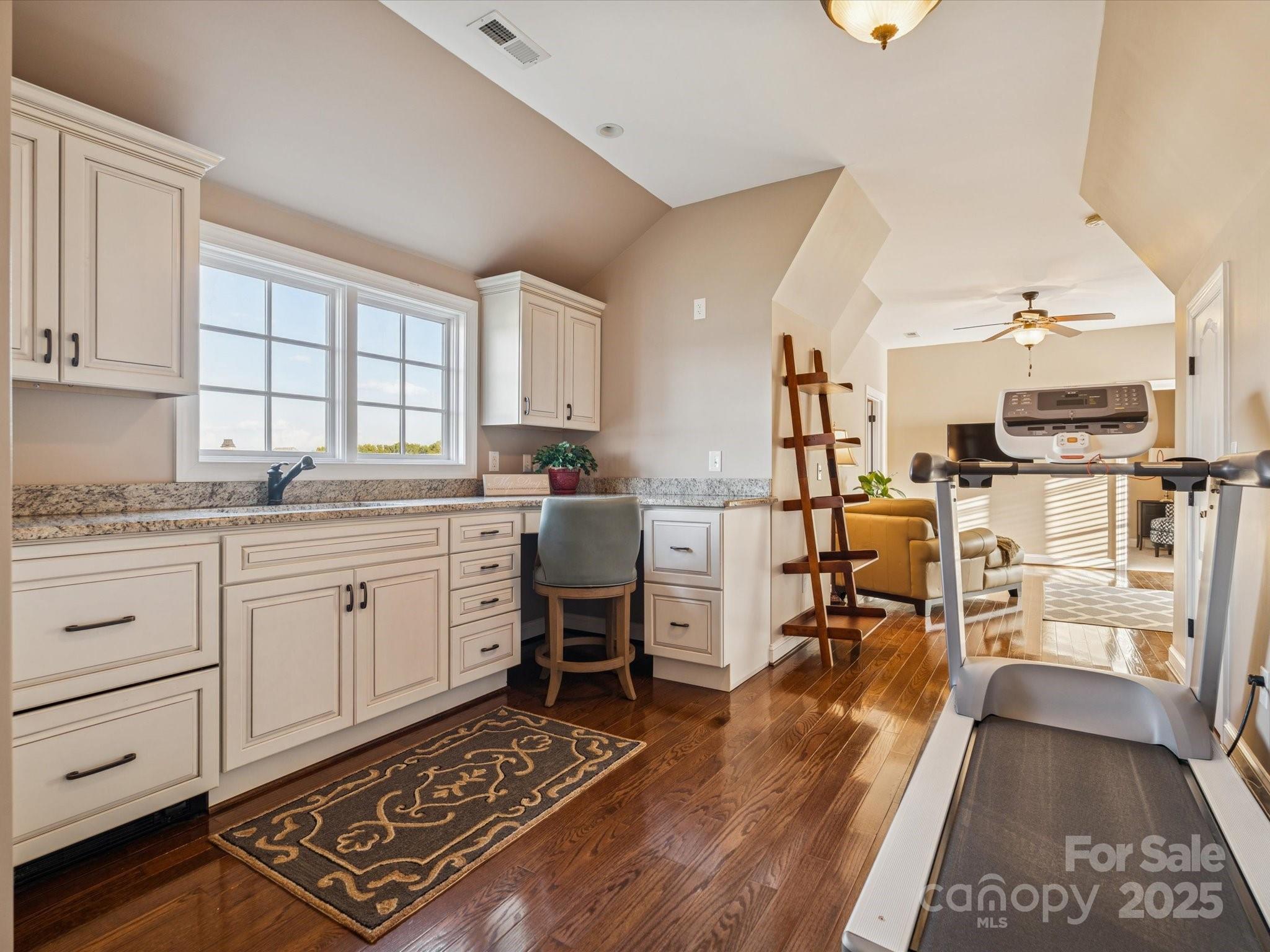 Joslin Pointe - Residential