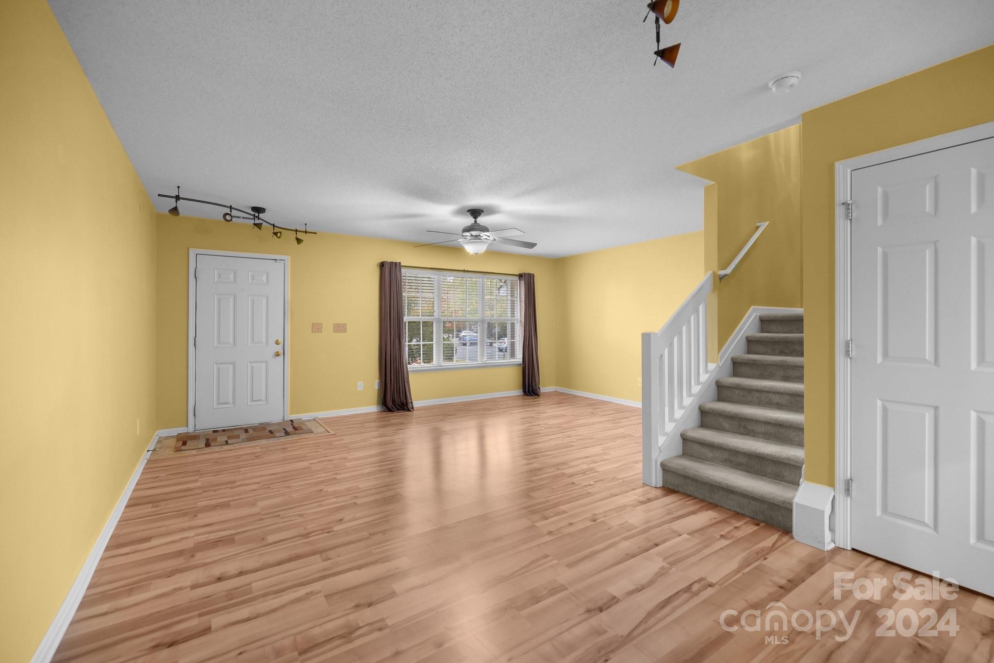 Windsor Trace - Residential