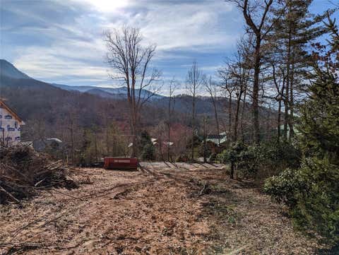 Photo for 18 Rustling Pine Trail 2