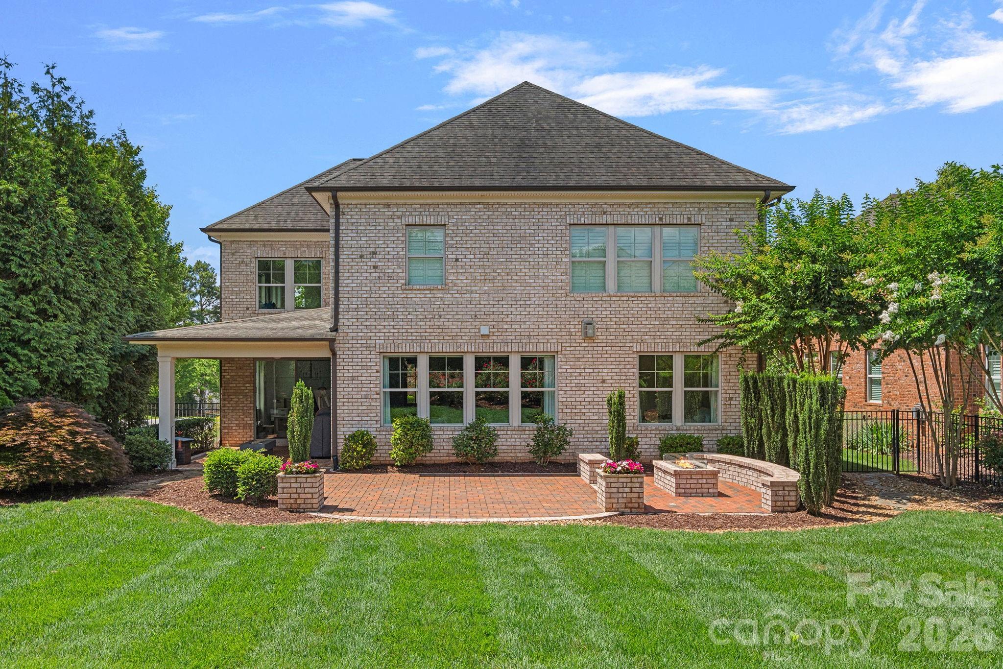 9141 Robbins Preserve Road