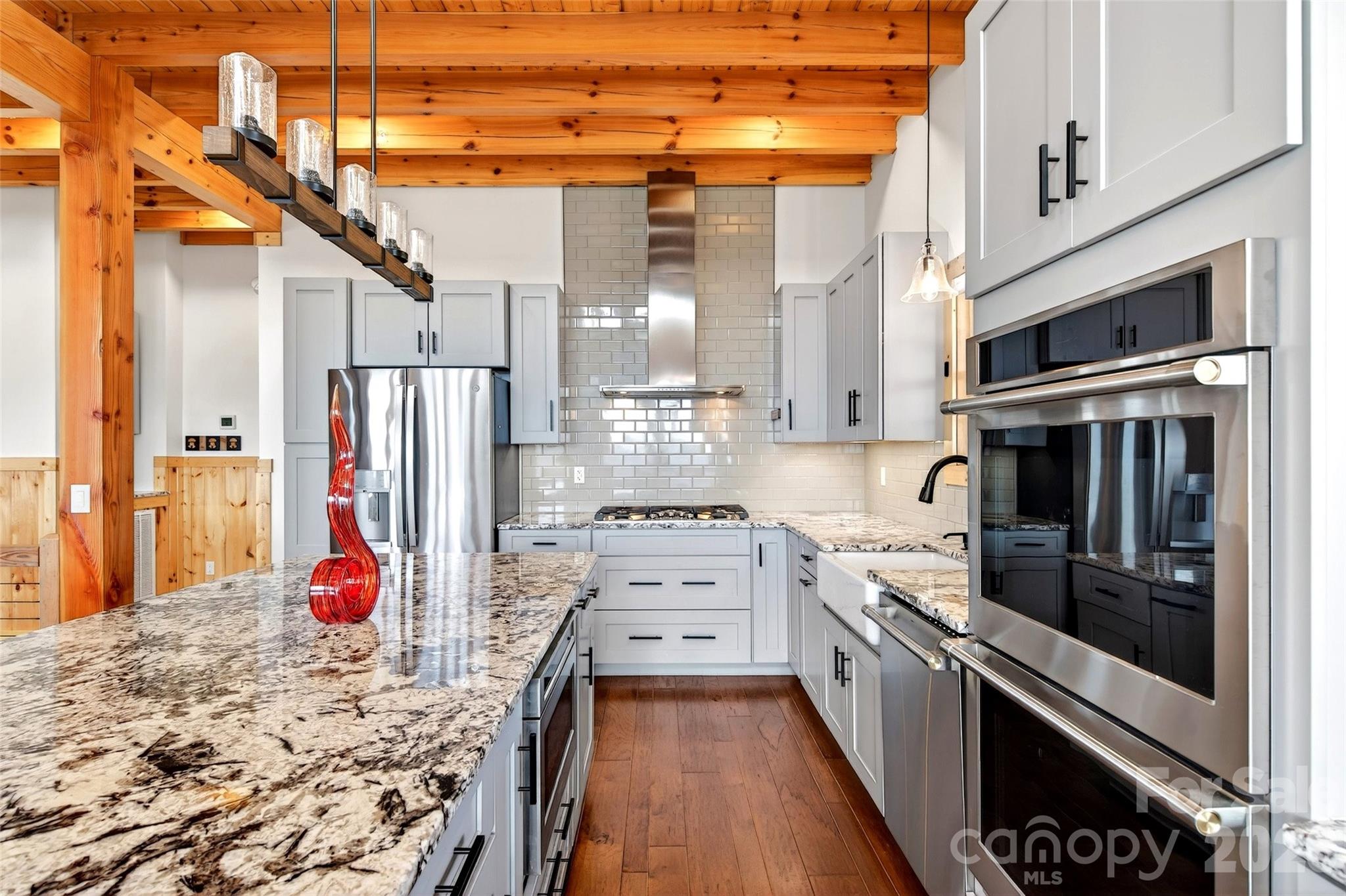 Gateway Mountain - Residential