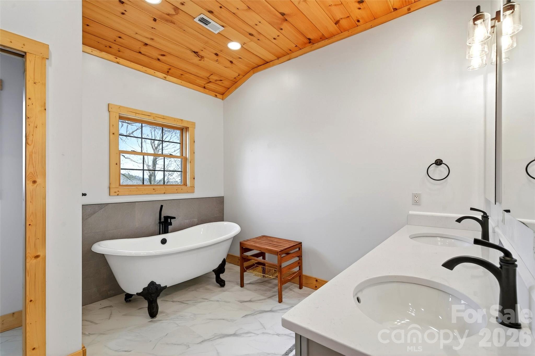 Gateway Mountain - Residential