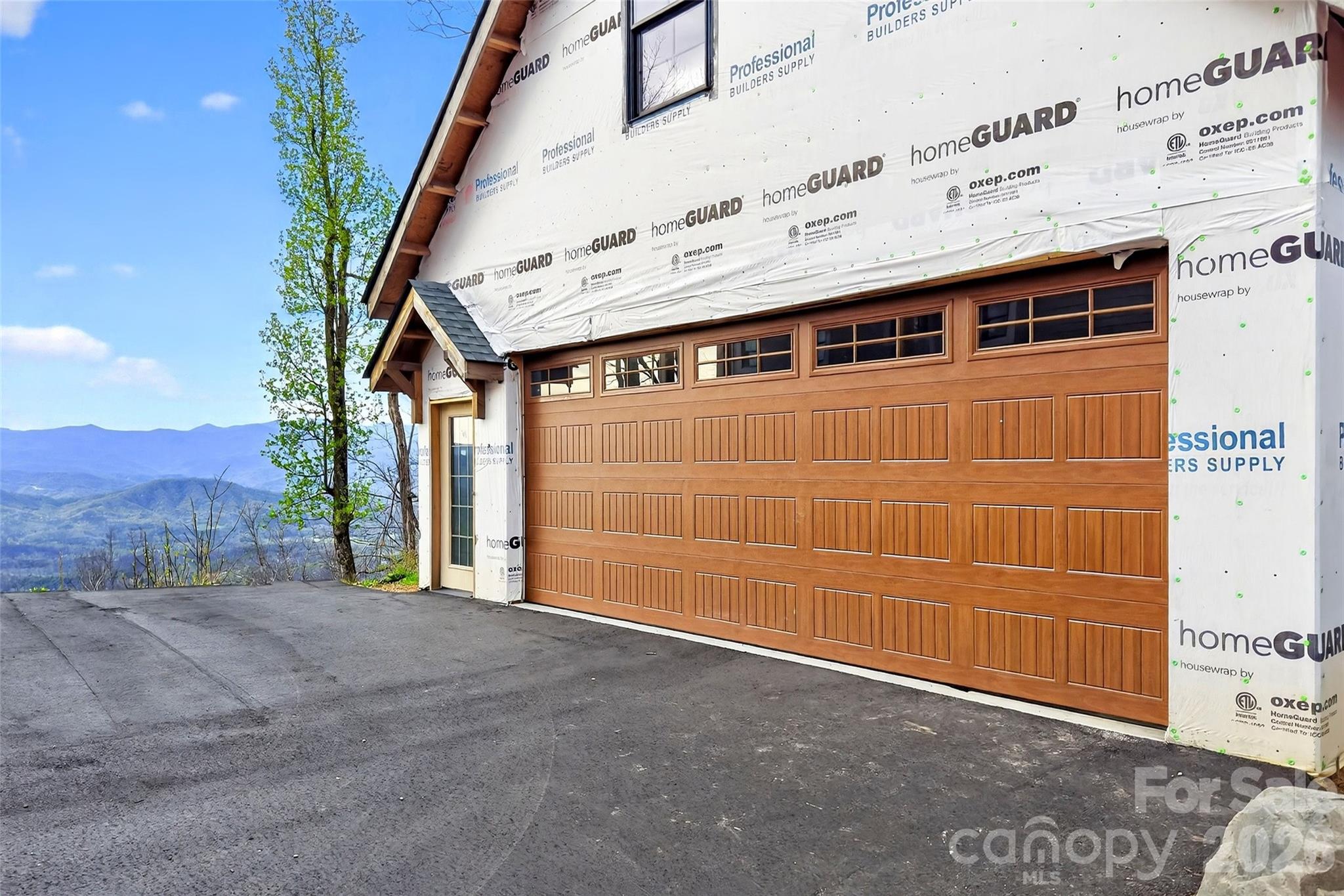 Gateway Mountain - Residential