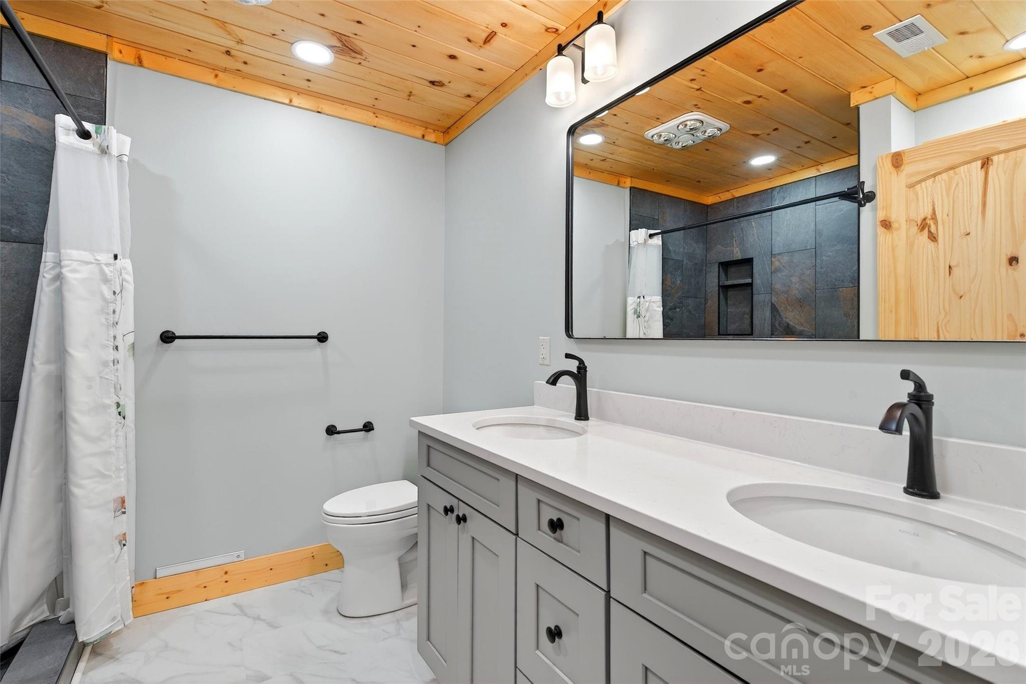 Gateway Mountain - Residential