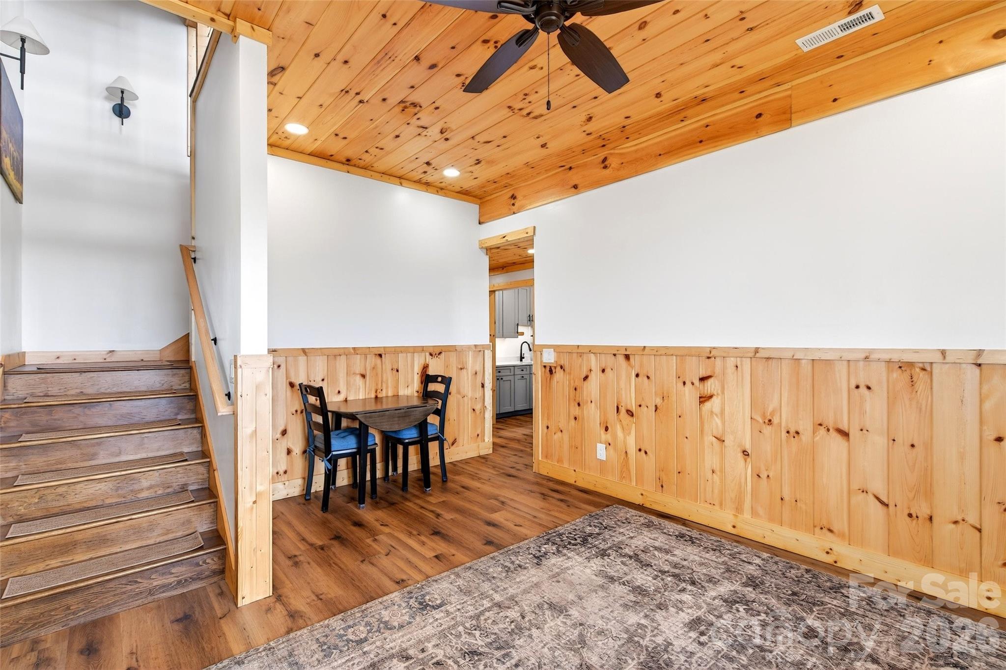 Gateway Mountain - Residential