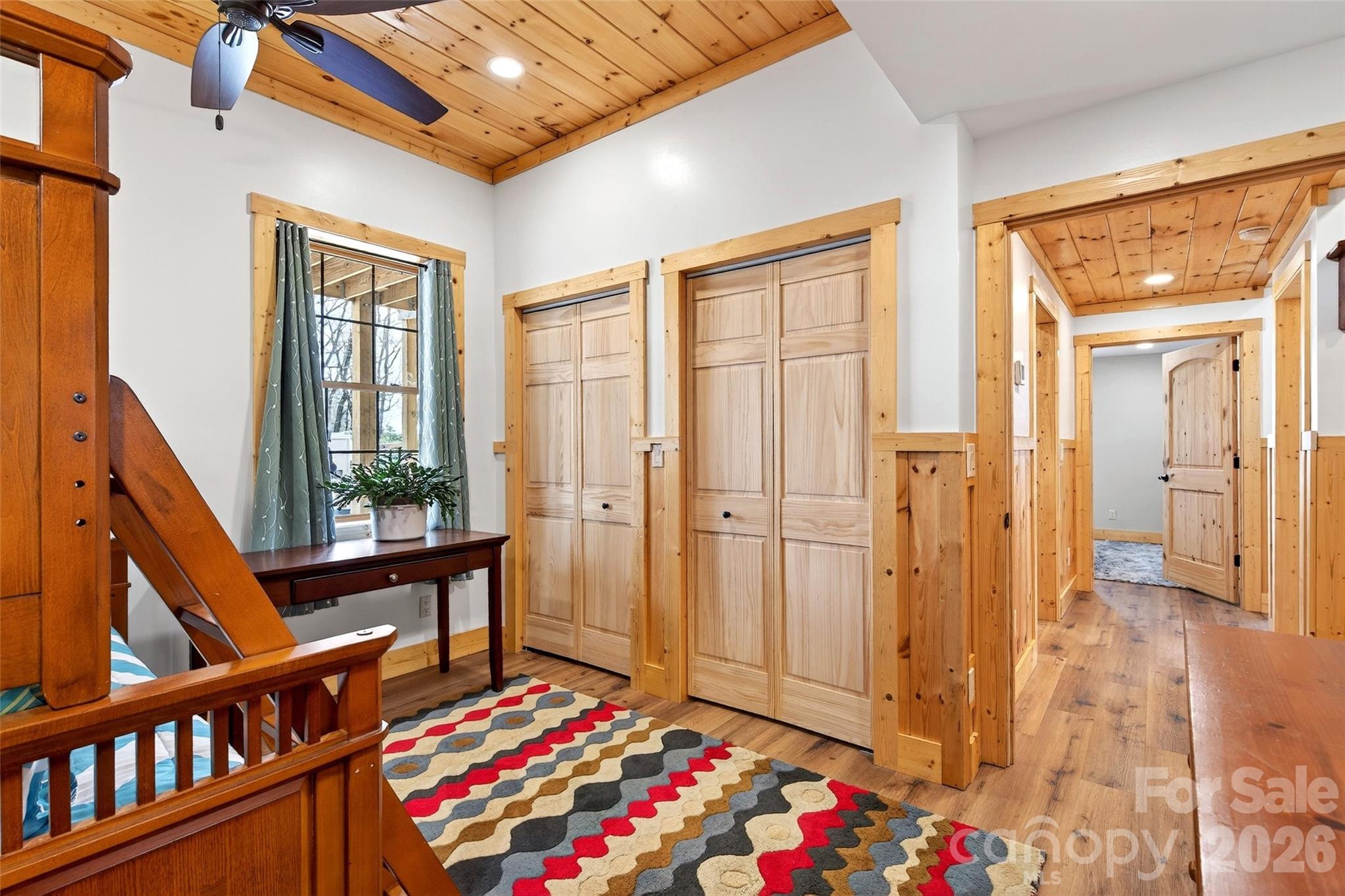 Gateway Mountain - Residential