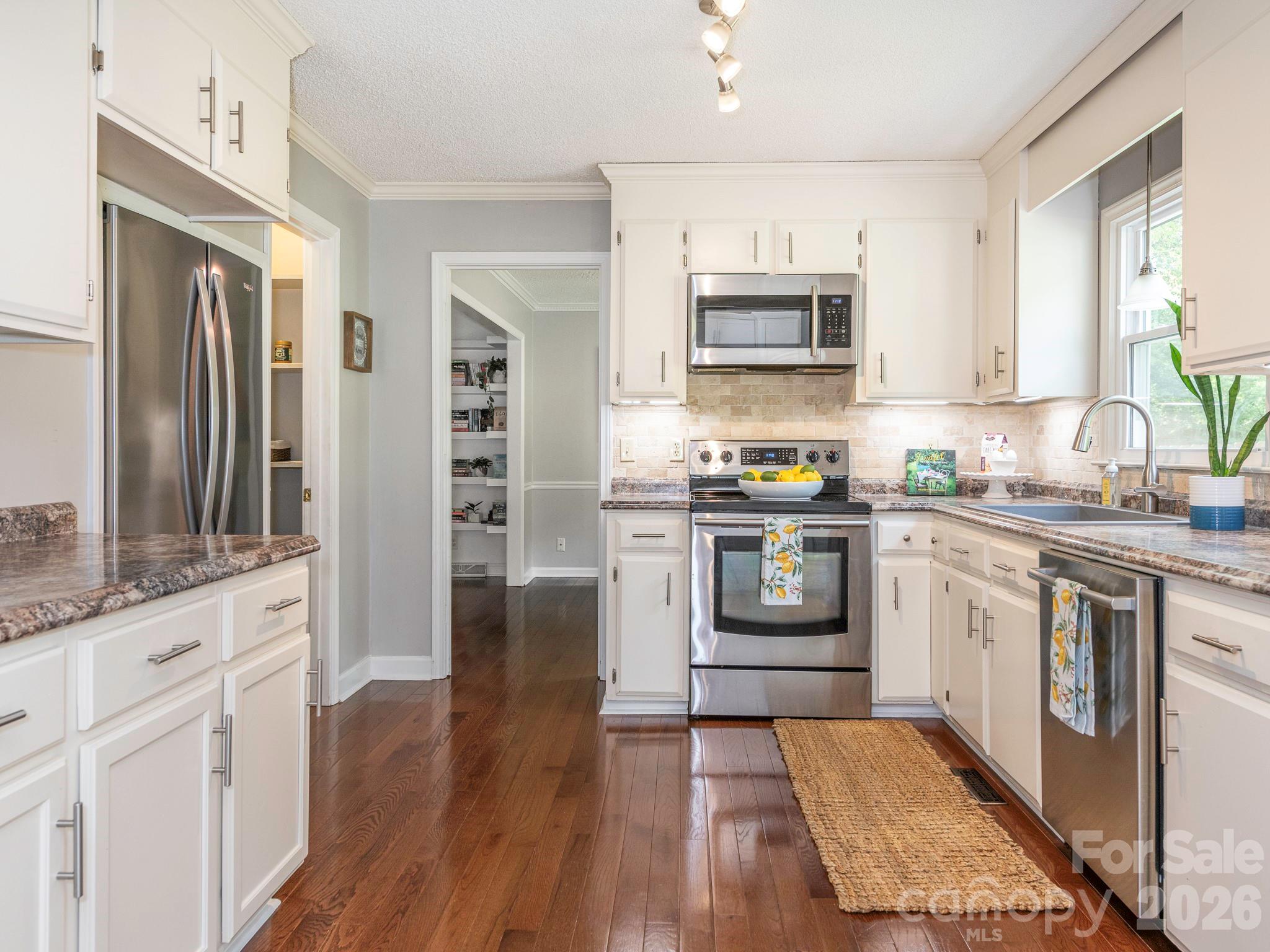 11628 Shandon Circle