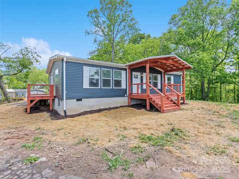 255 Thompson Cove Road Clyde NC 28721