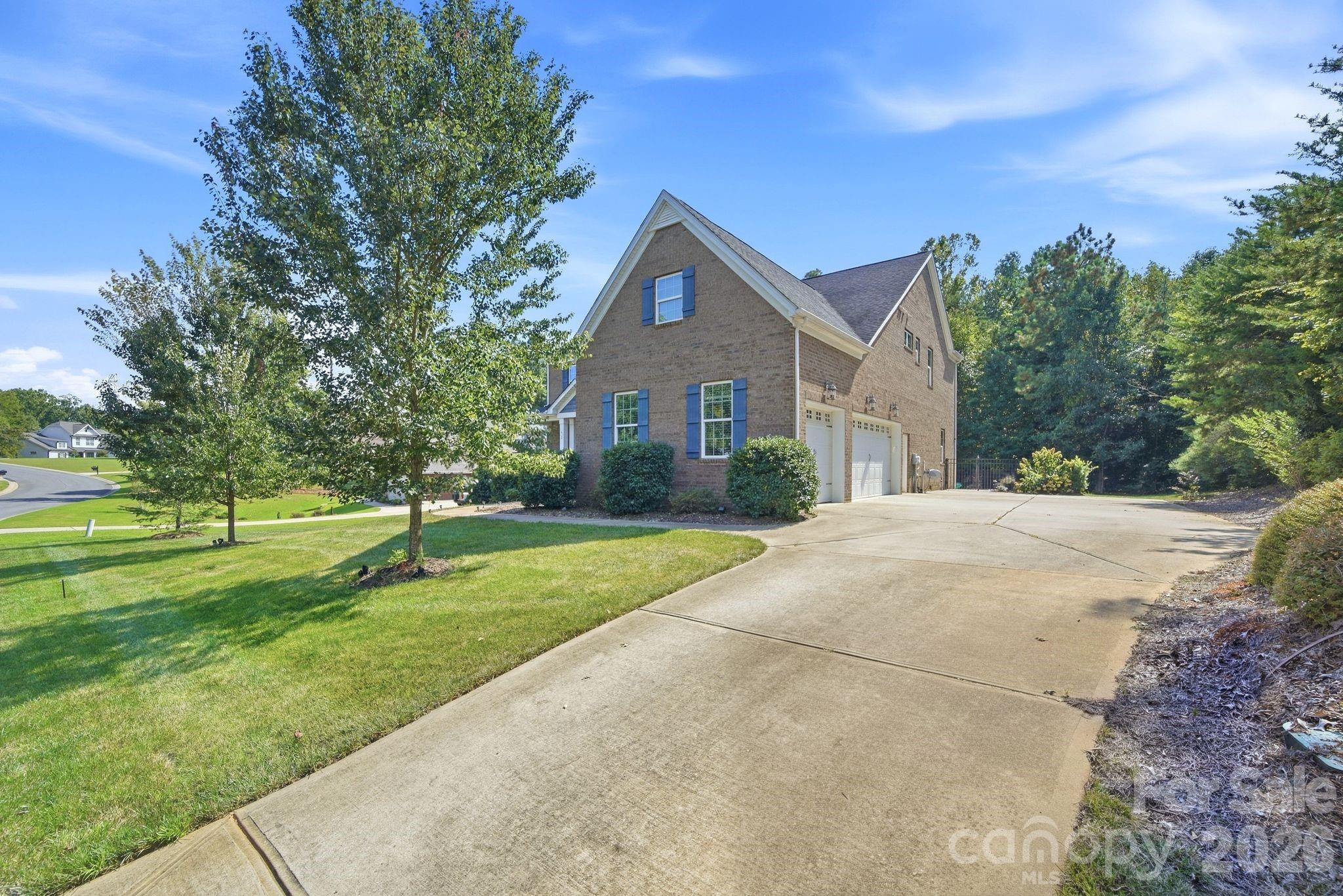 612 Highland Ridge Point
