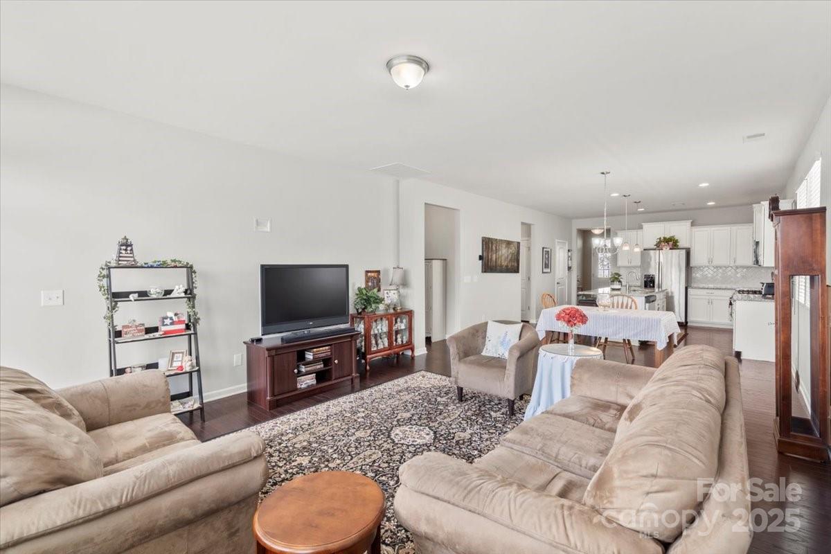 Kings Grove Manor - Residential