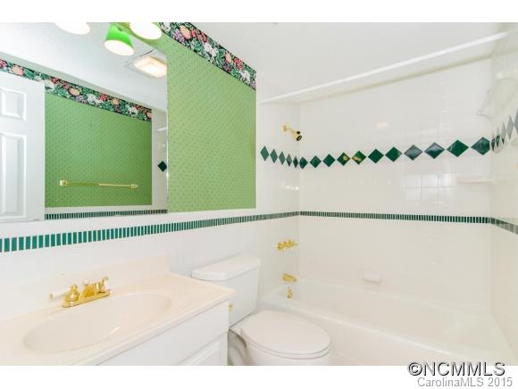 Fleetwood Plaza - Residential