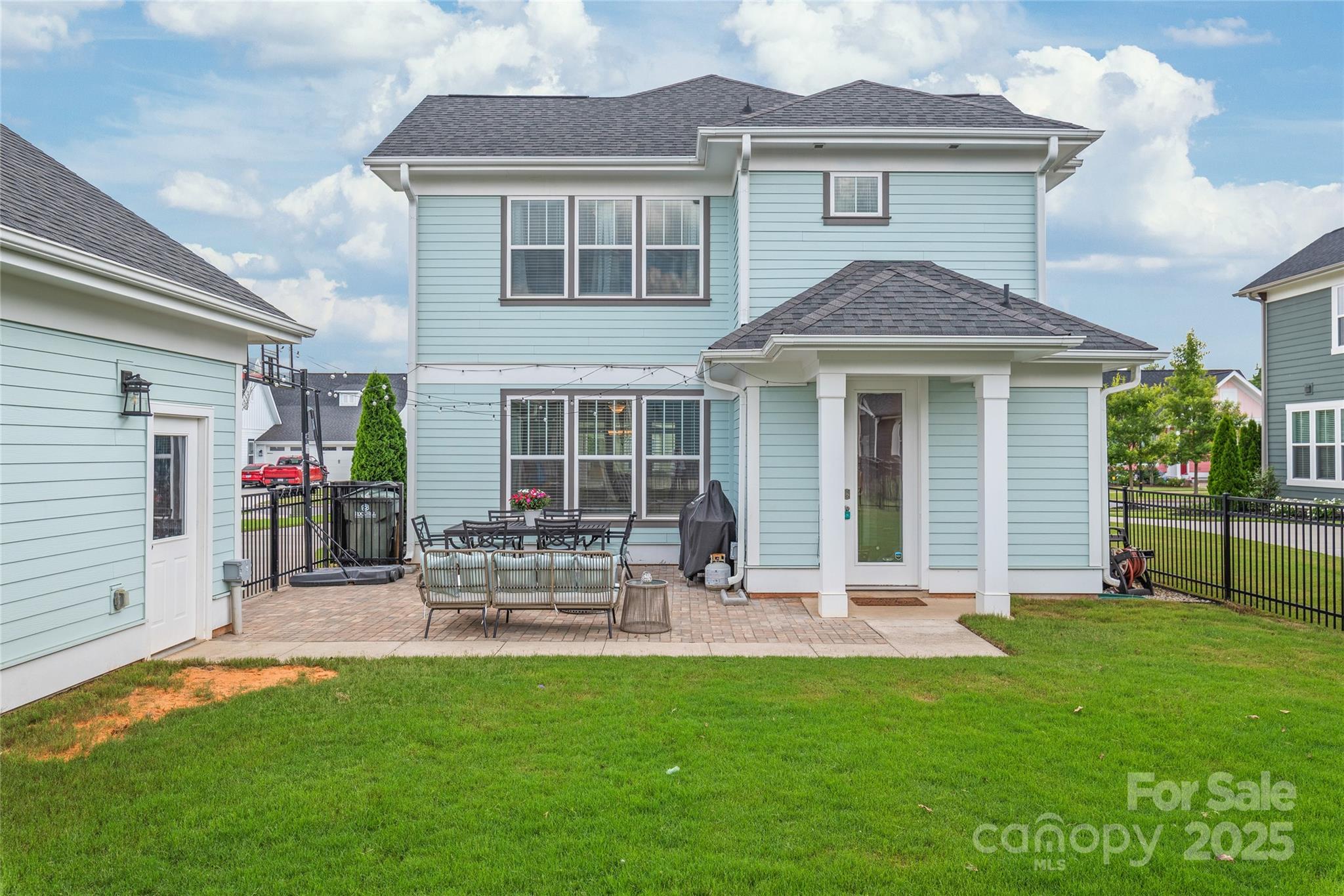 Riverwalk - Residential