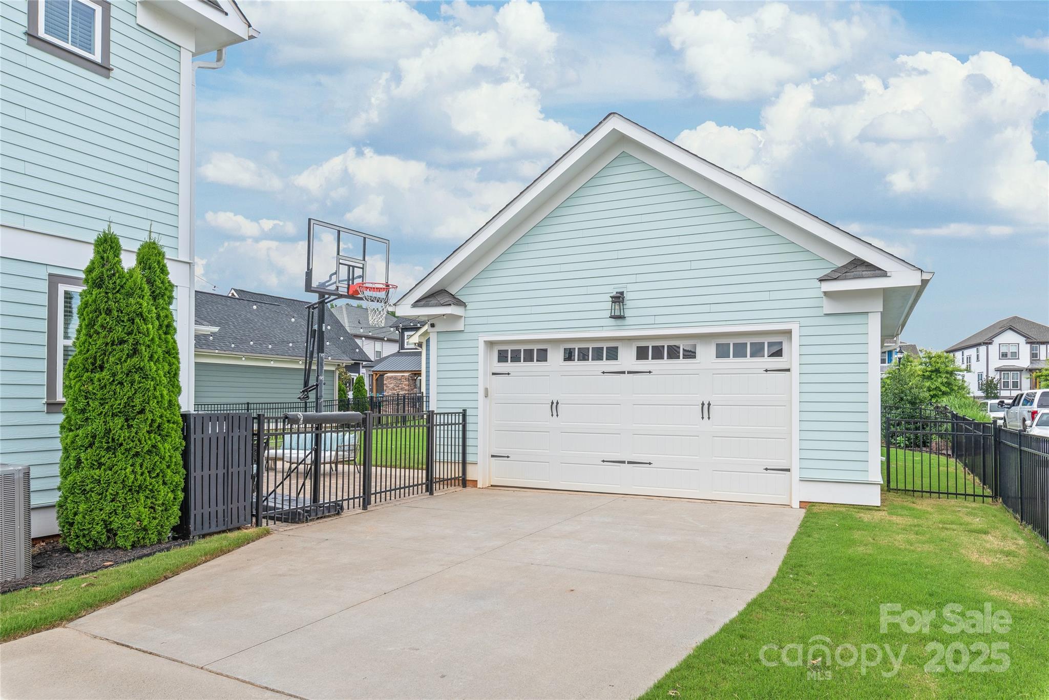 Riverwalk - Residential