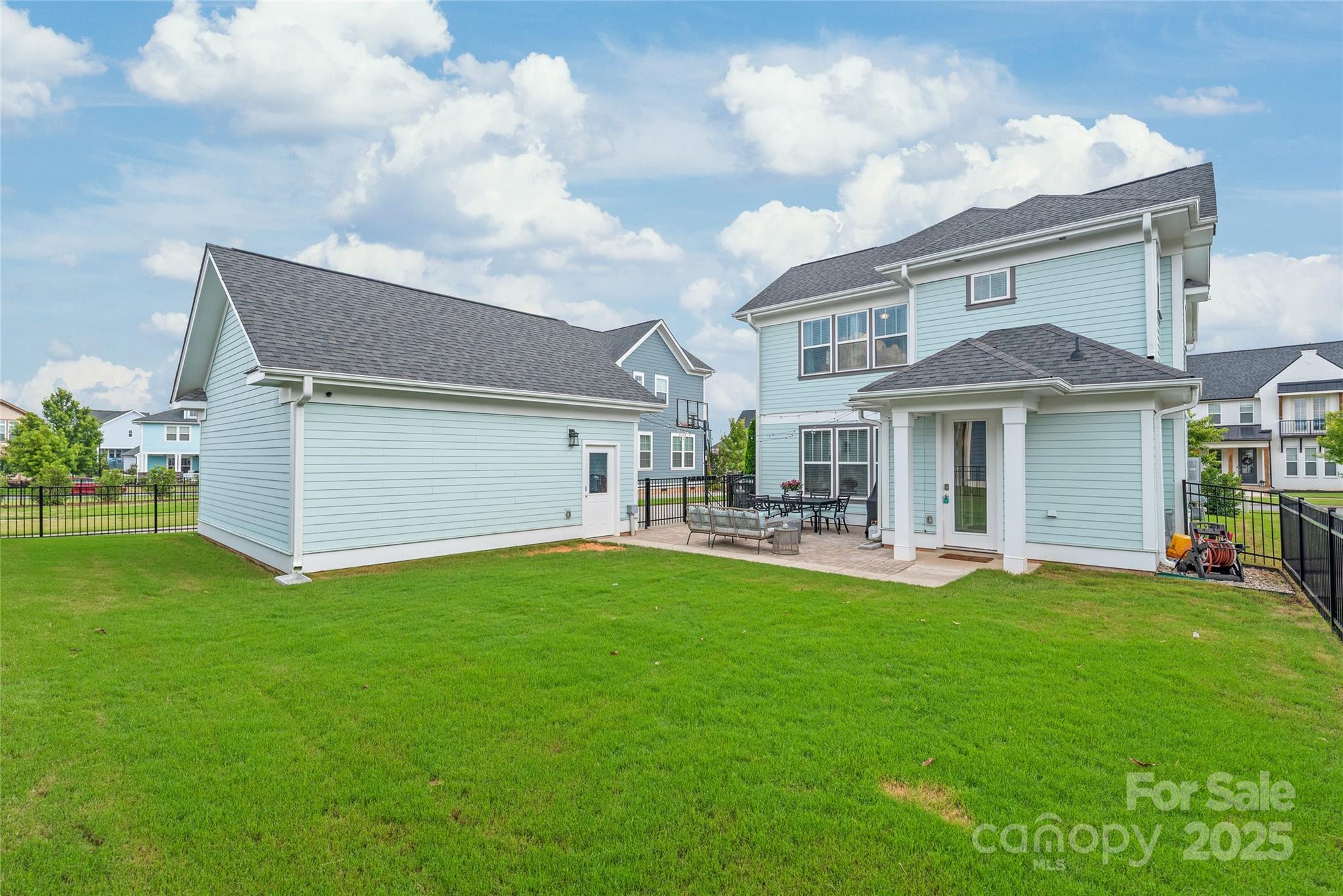 Riverwalk - Residential