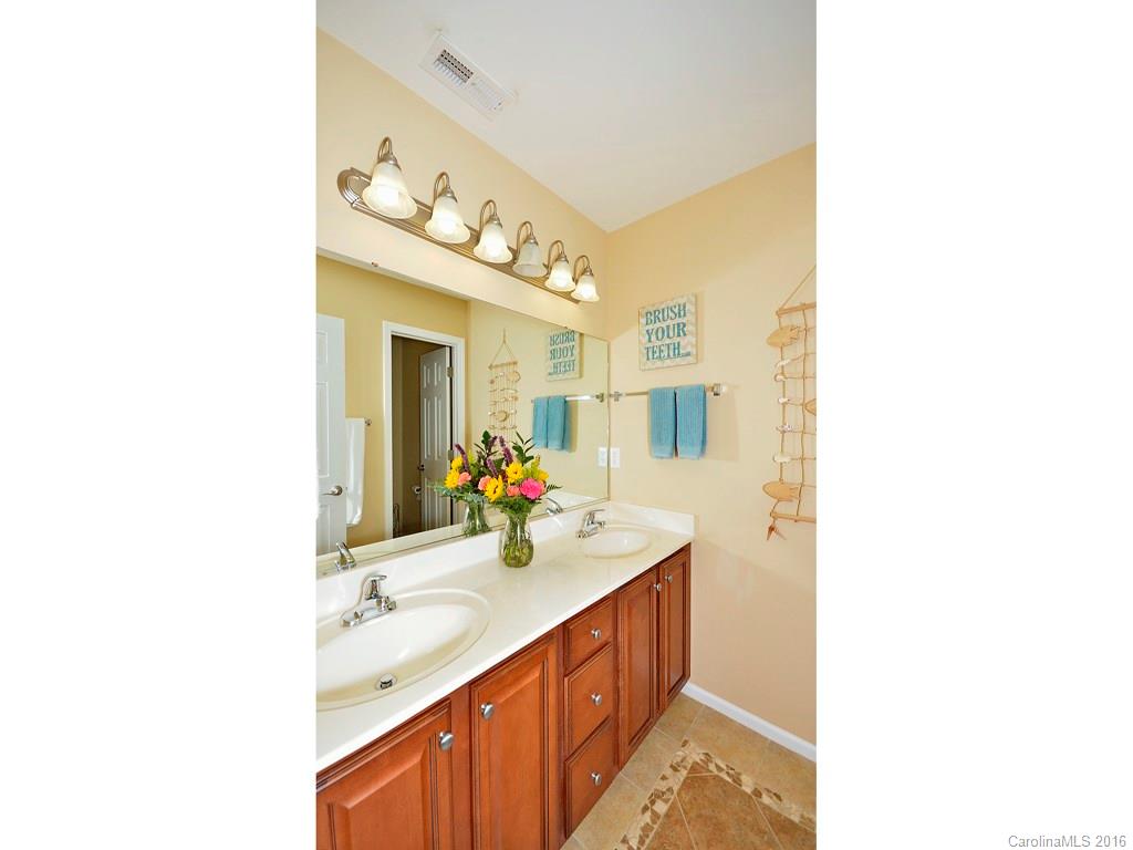 Waightstill Mountain - Residential