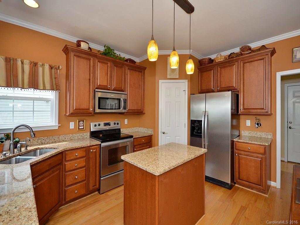 Waightstill Mountain - Residential