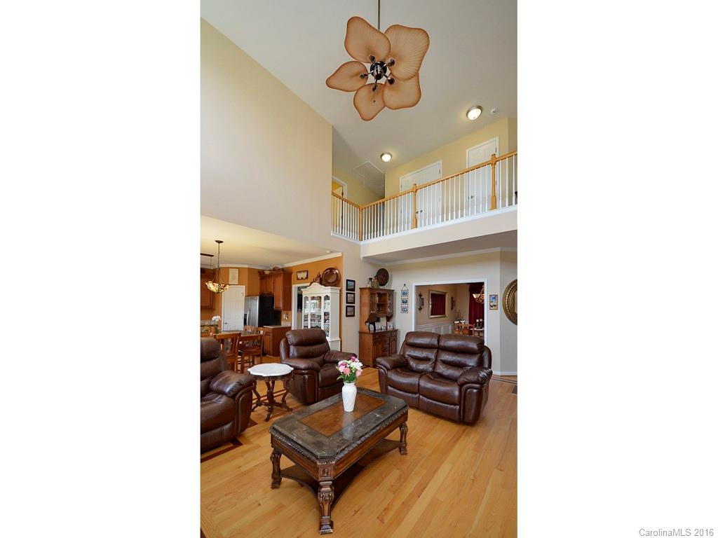 Waightstill Mountain - Residential