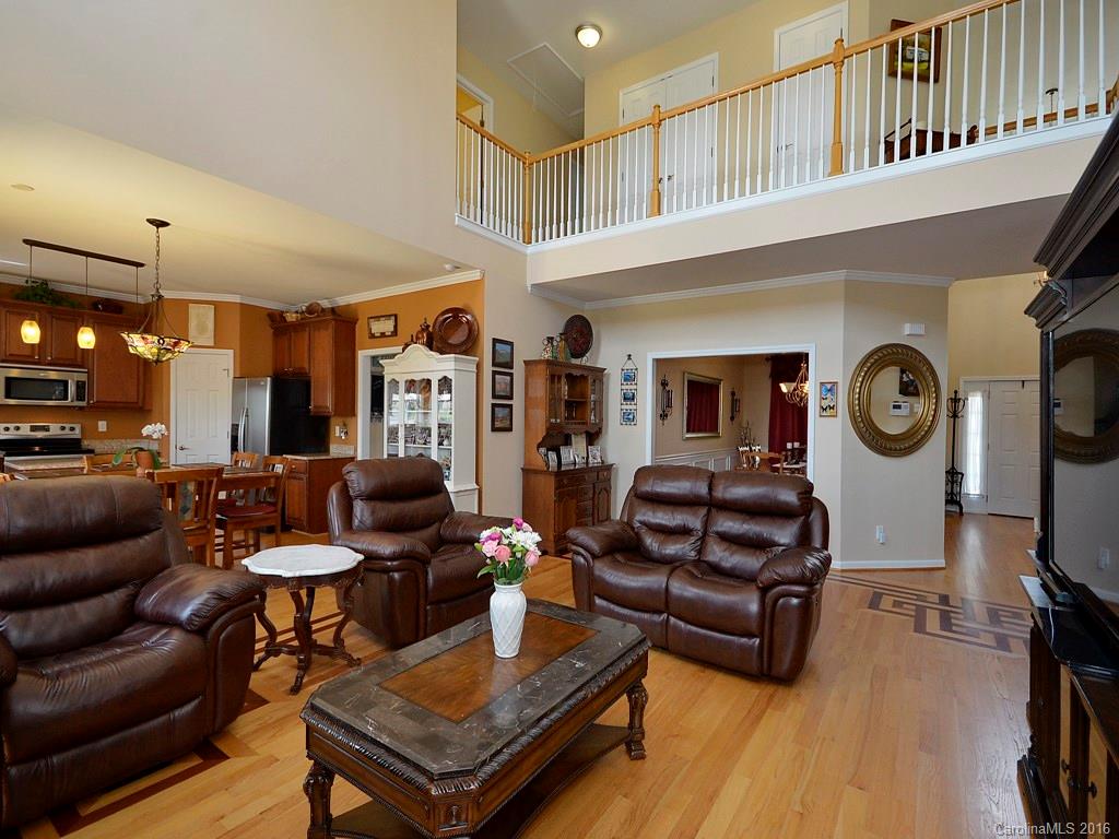 Waightstill Mountain - Residential