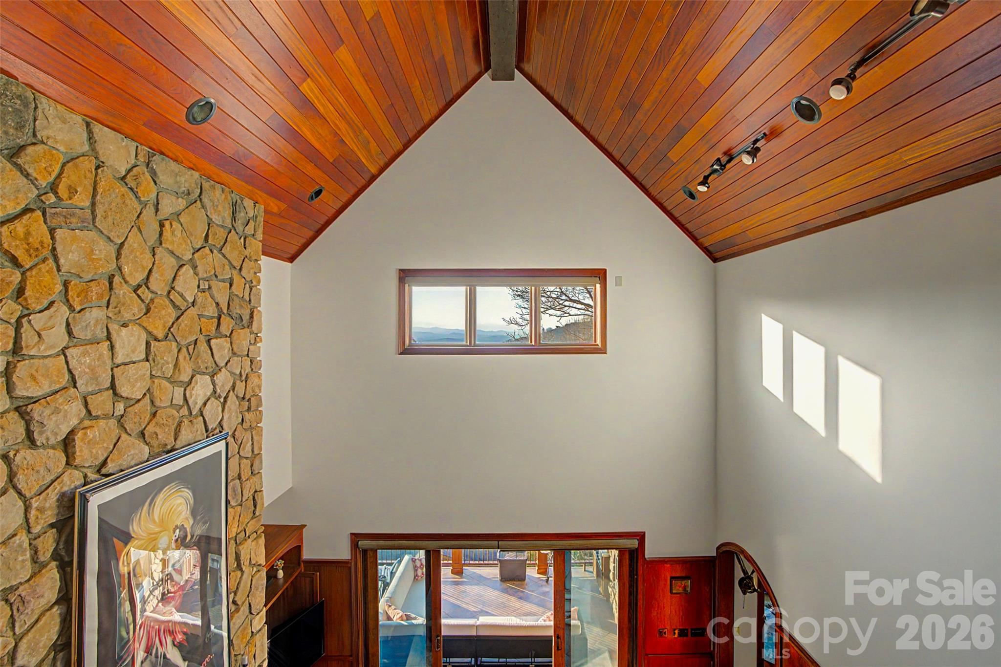 Reynolds Mountain - Residential