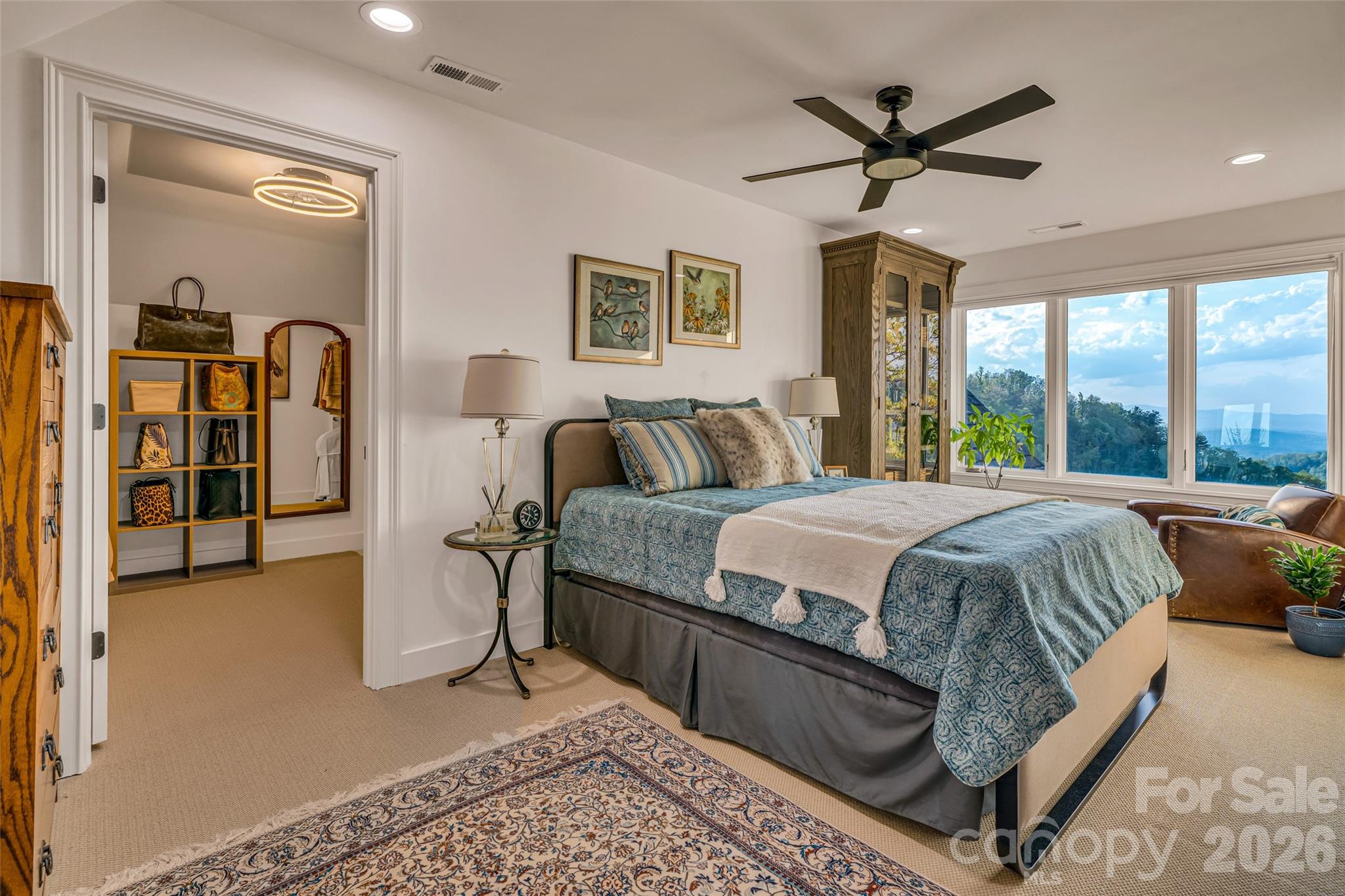 Reynolds Mountain - Residential