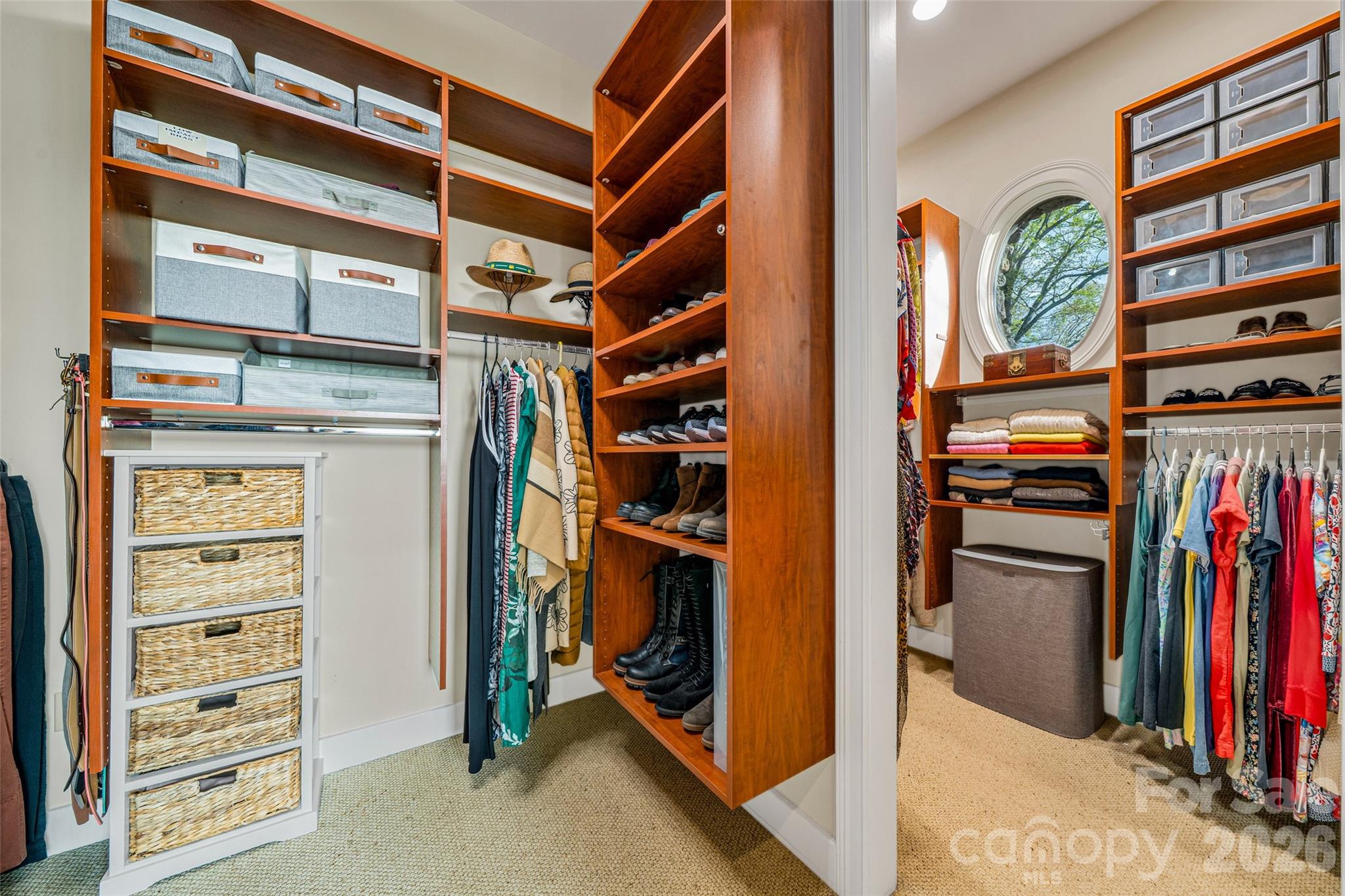 Reynolds Mountain - Residential