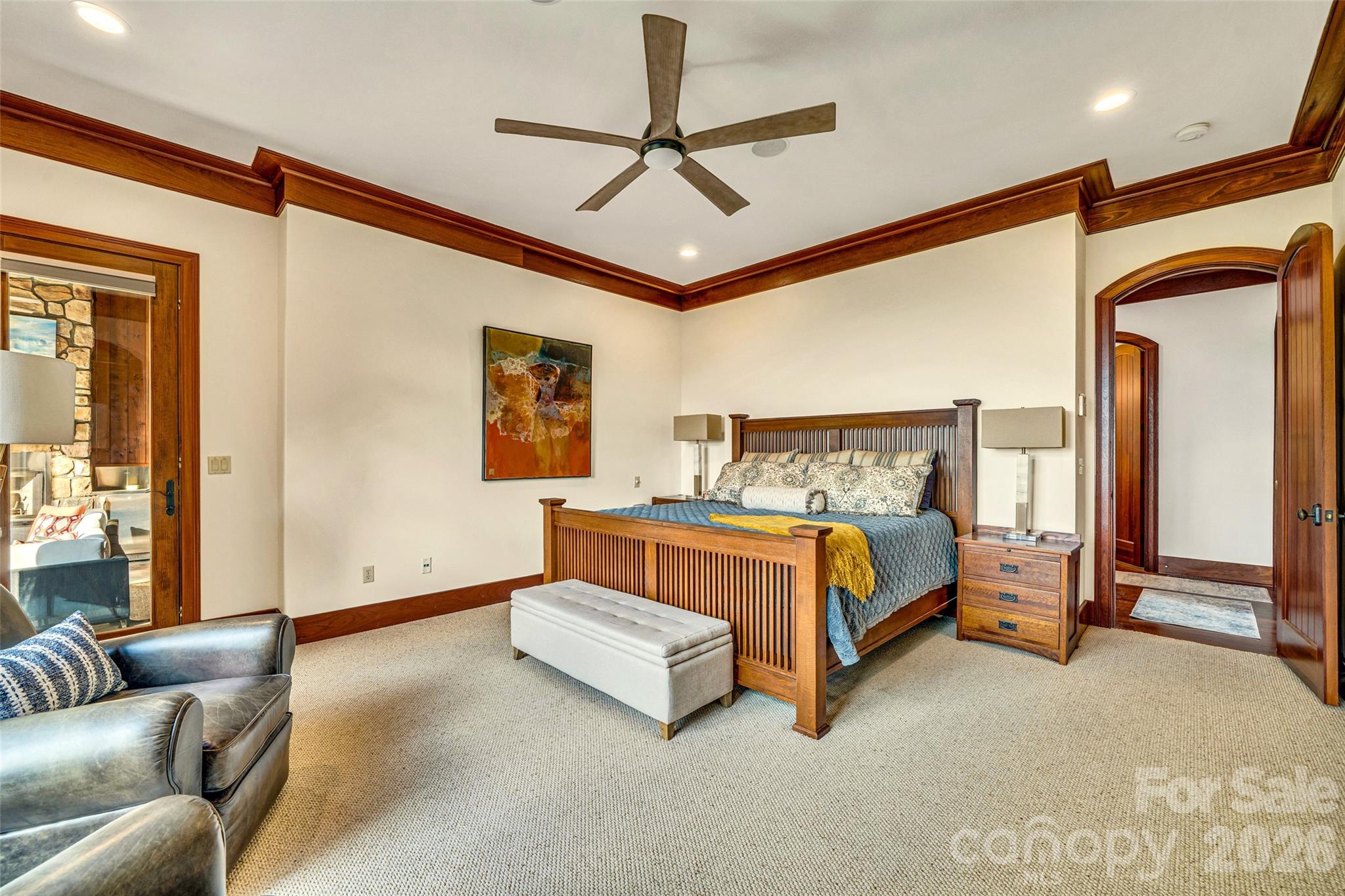 Reynolds Mountain - Residential