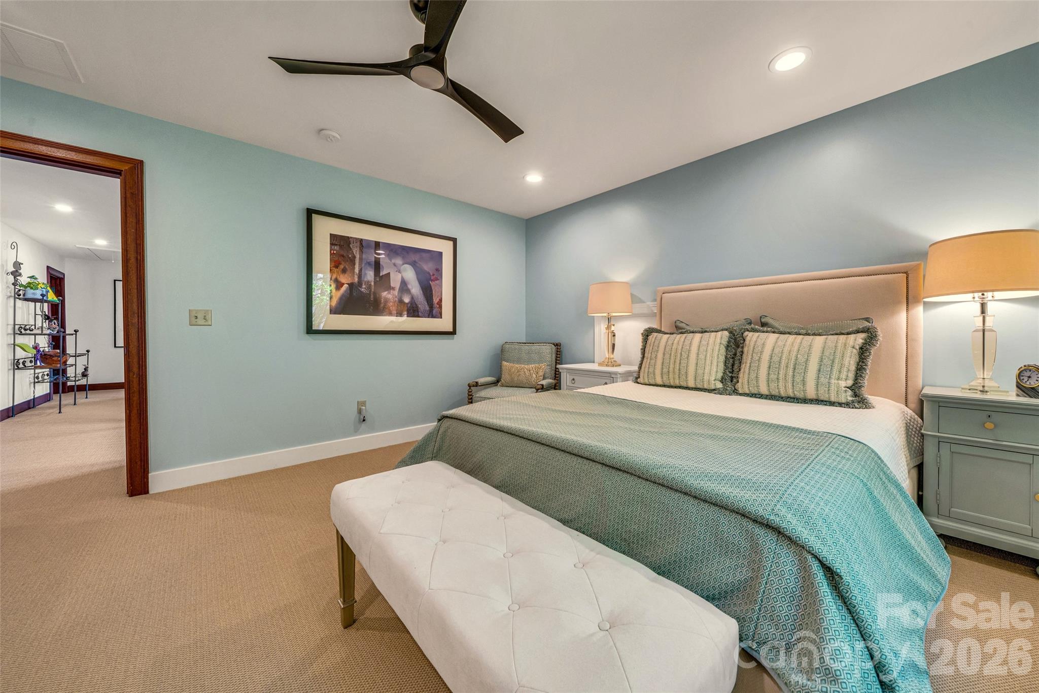 Reynolds Mountain - Residential