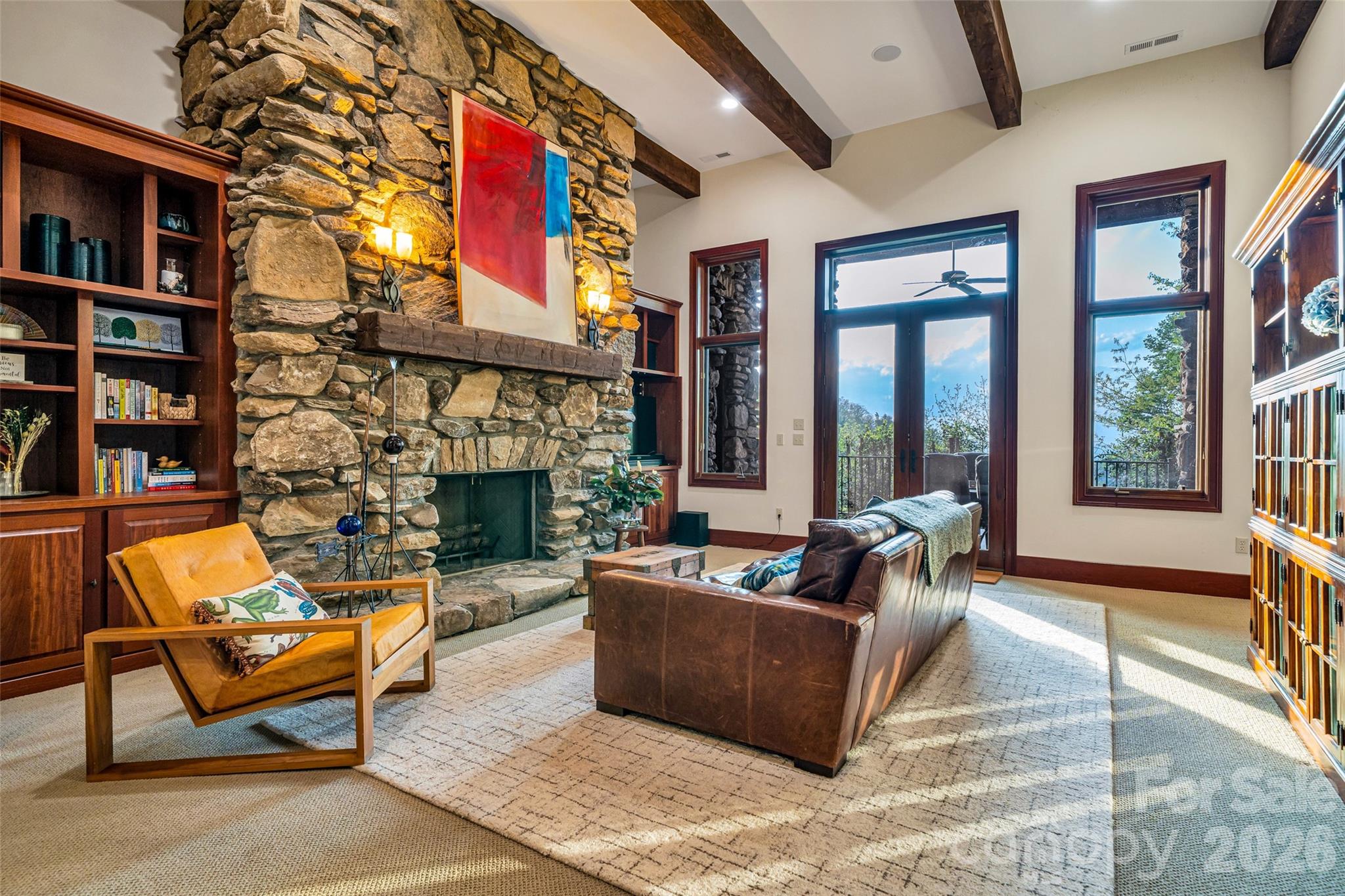 Reynolds Mountain - Residential