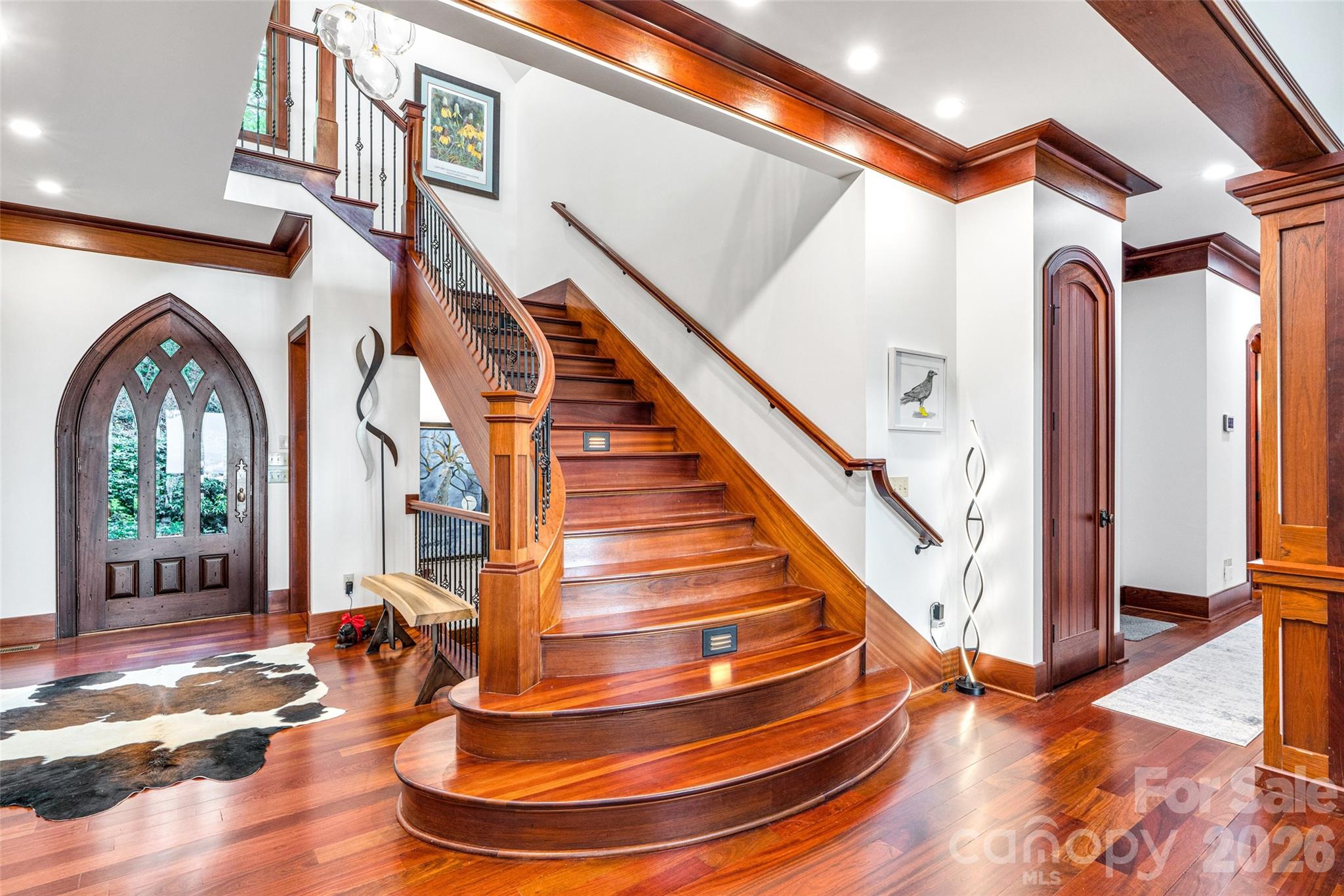 Reynolds Mountain - Residential