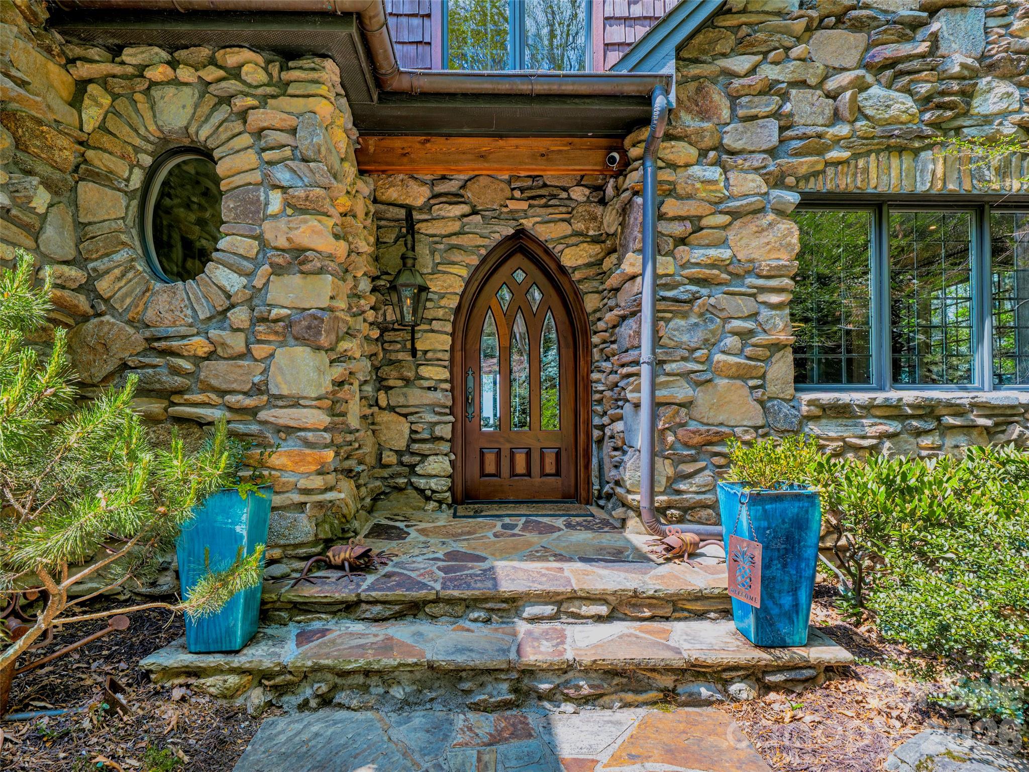 Reynolds Mountain - Residential