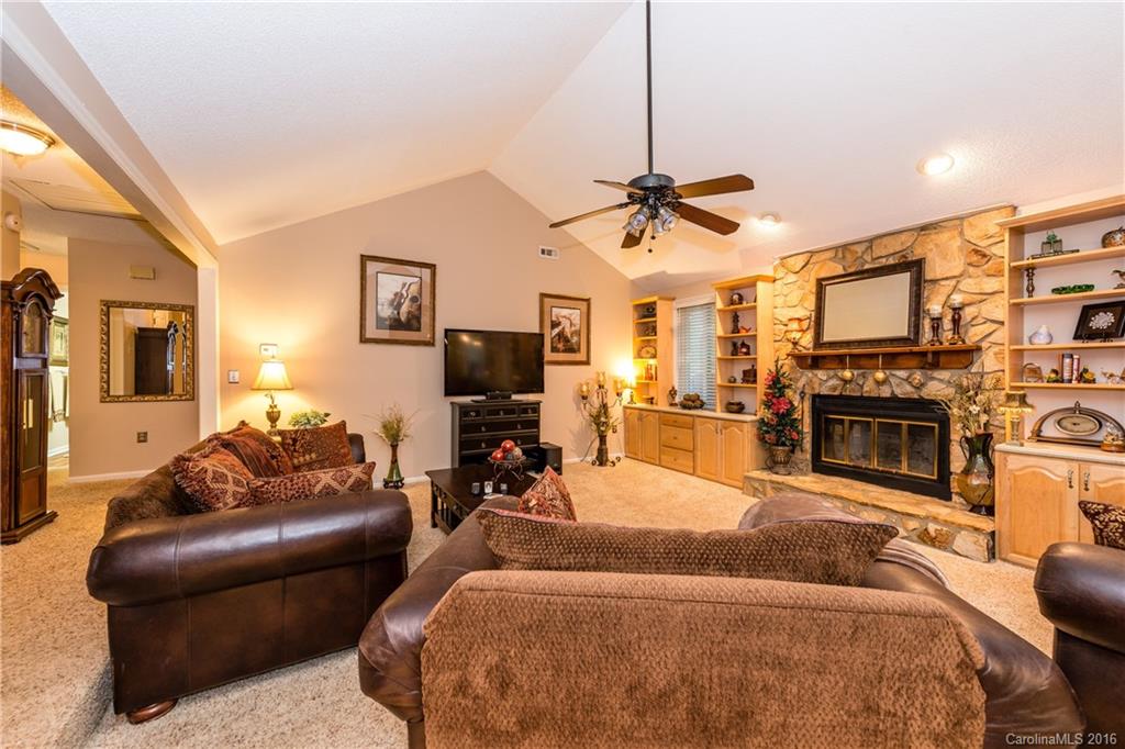 Tega Cay - Residential