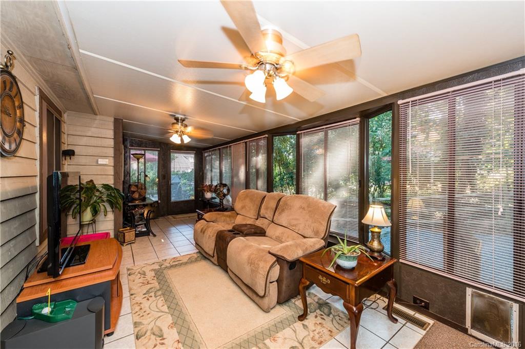 Tega Cay - Residential