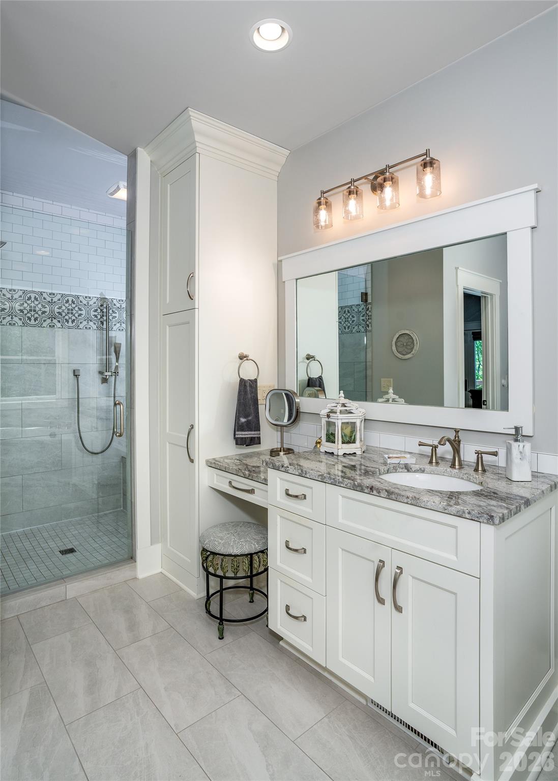 Dry Creek - Residential