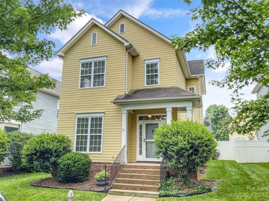 This charming home is perfect for anyone looking for flexible living space and a great backyard. The kitchen features a nice backsplash, and the primary bathroom has double sinks and good under sink storage. The backyard is fully fenced in and provides a covered sitting area, perfect for enjoying the outdoors. Partial flooring replacement has been done in some areas. This home has everything you need to make it your own. Don't miss out on this great opportunity to own your own piece of paradise.