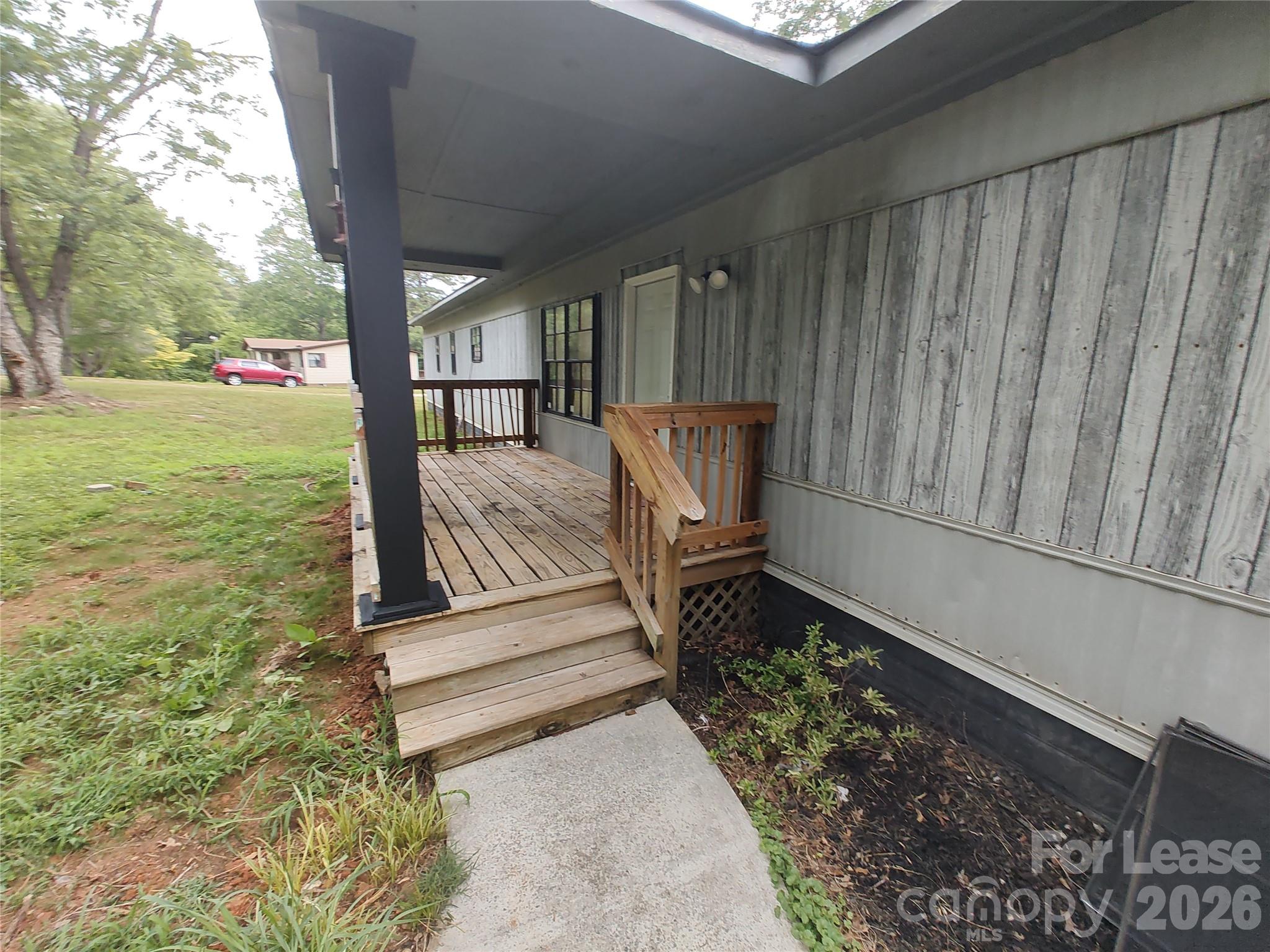 1024 Lindsay Drive
