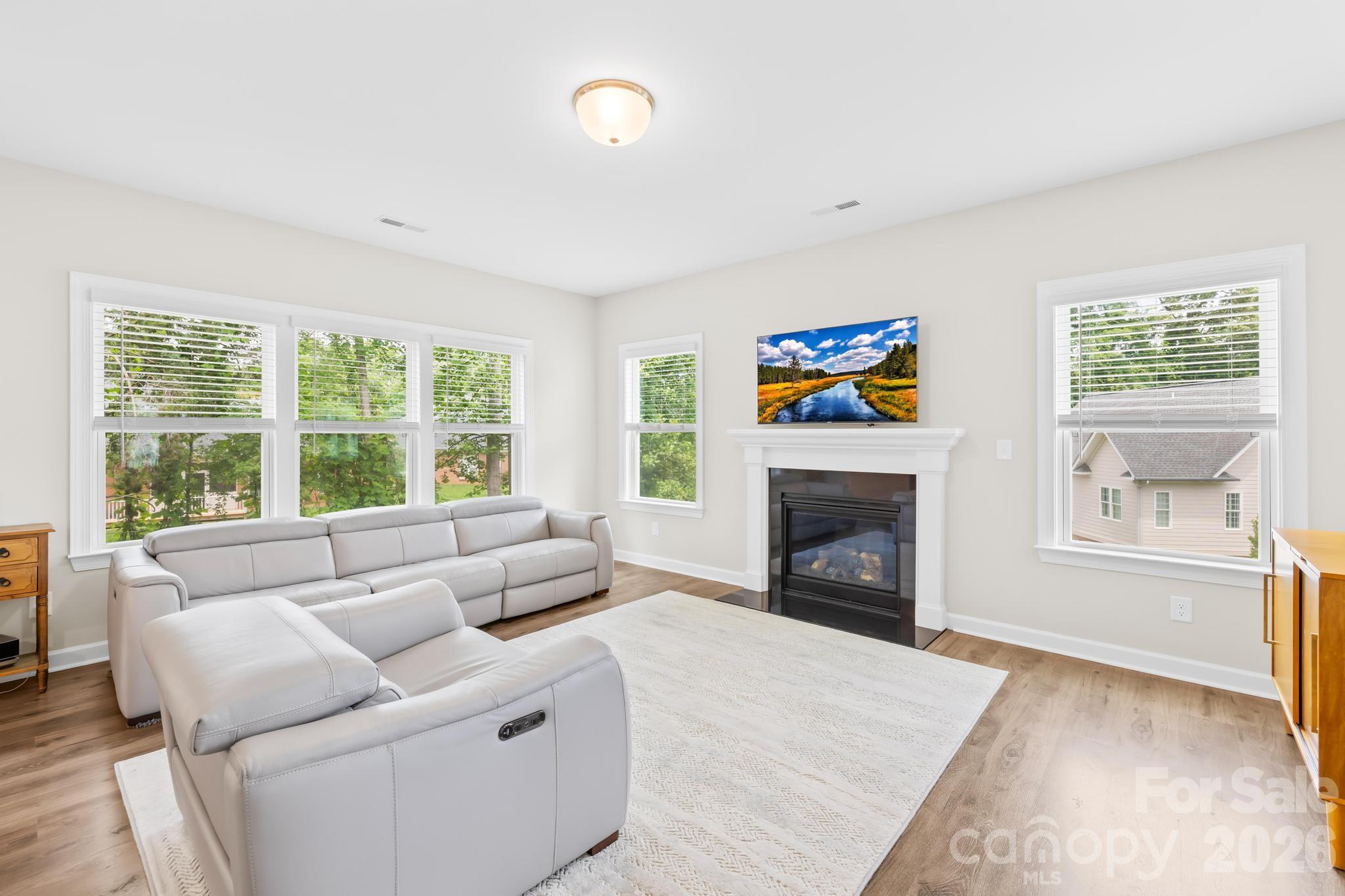 Northgate Off Main - Residential