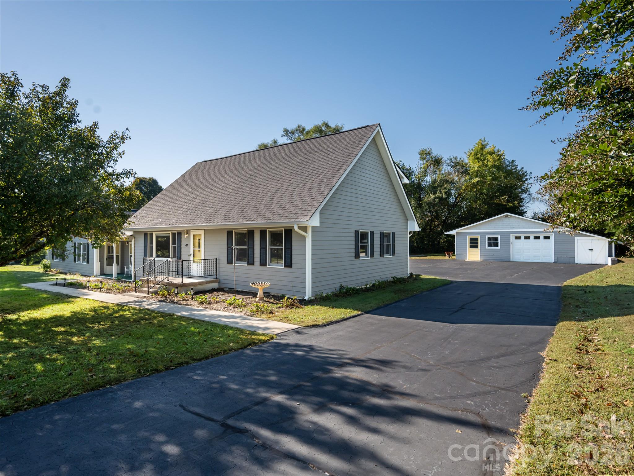 47 Cane Creek Circle
