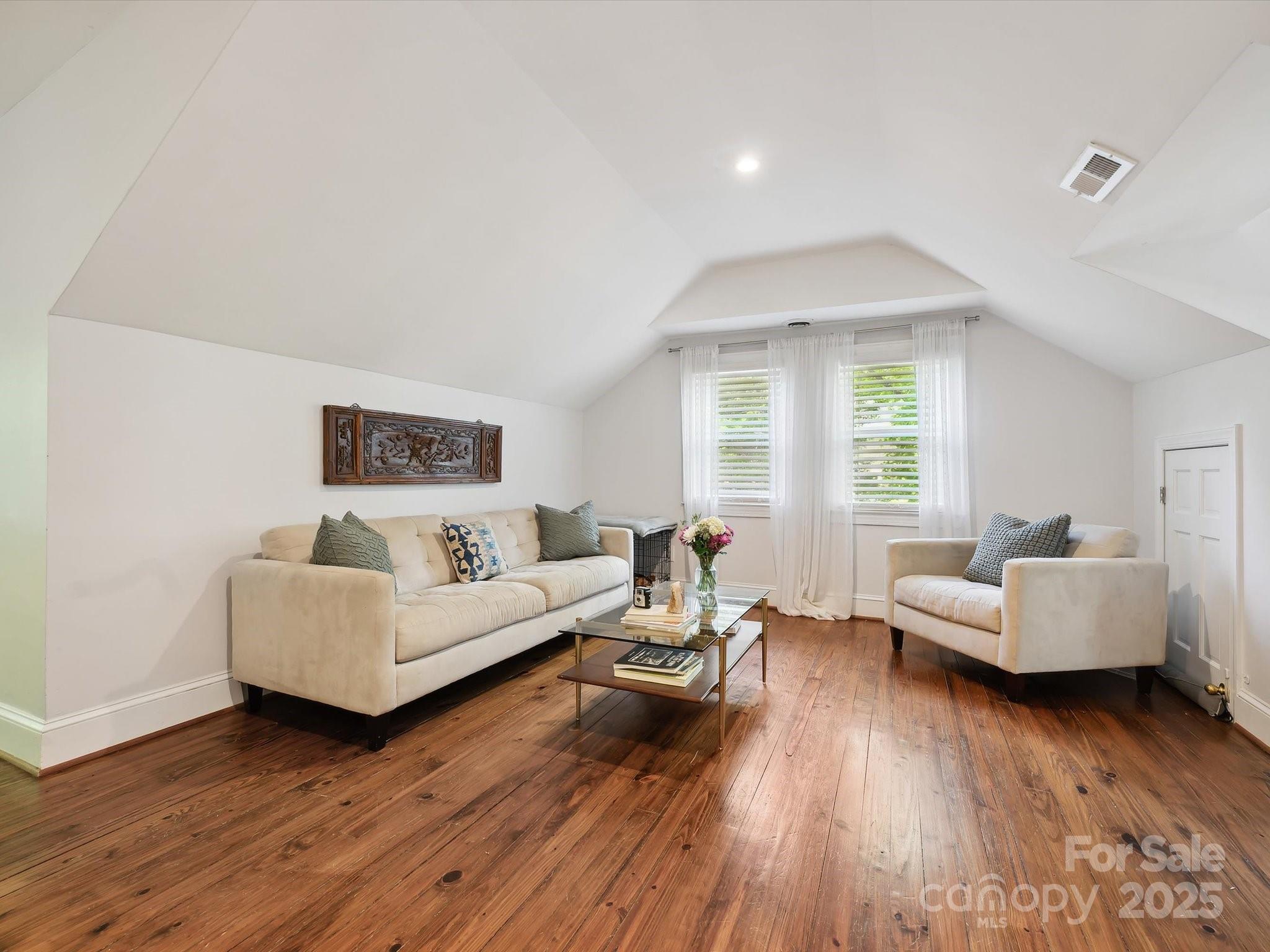 Commonwealth Park - Residential