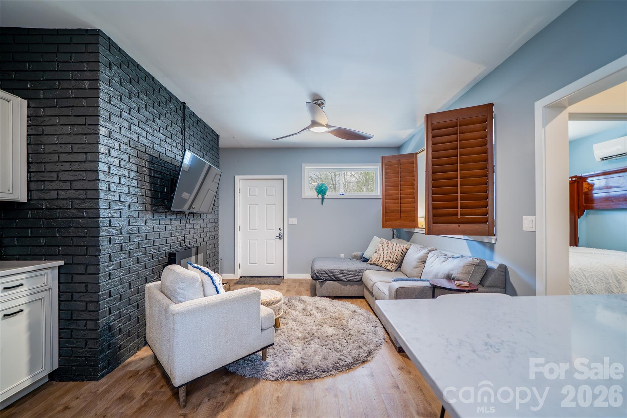 Royal Pines - Residential