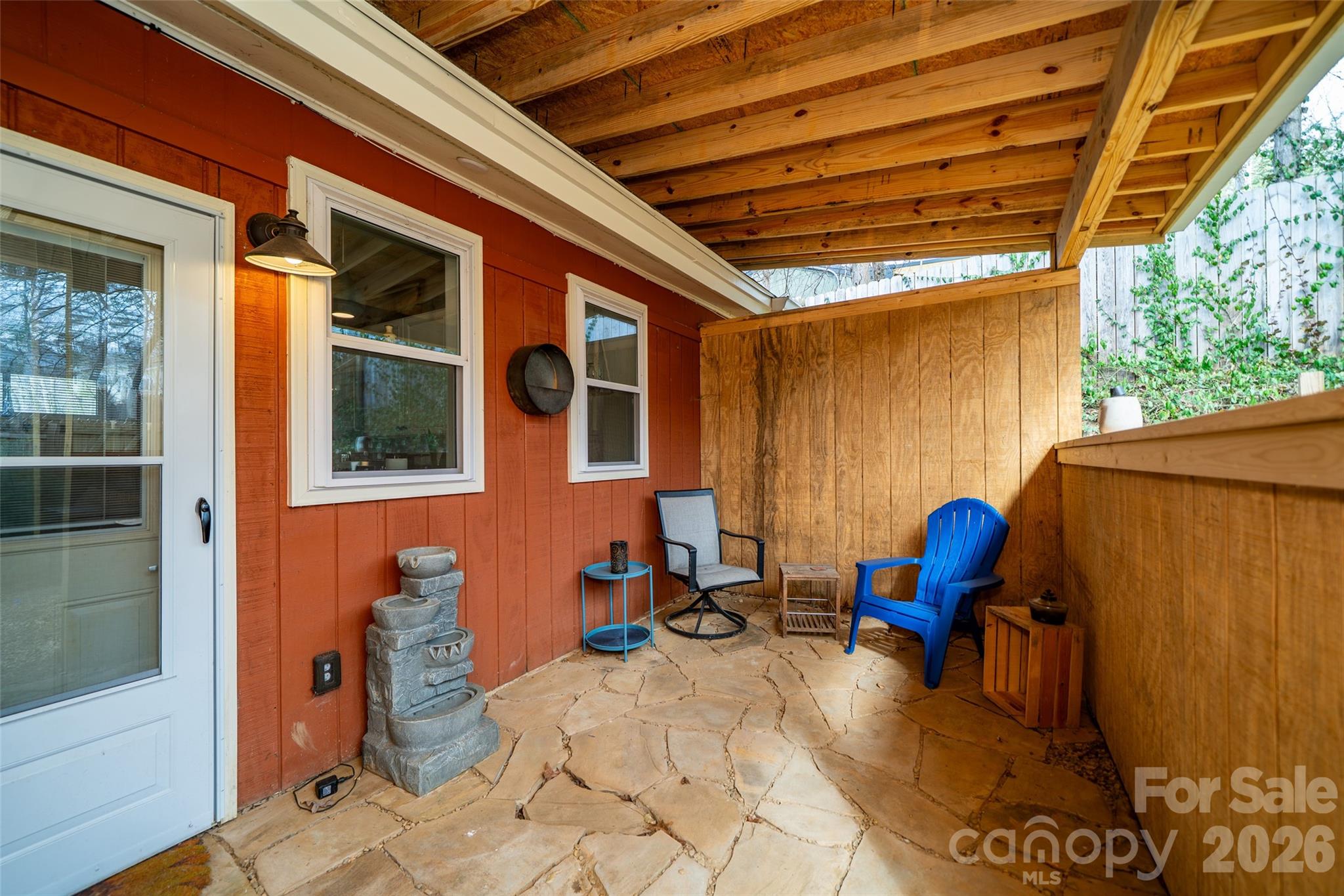 Royal Pines - Residential