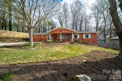 131 Locust Court Arden NC 28704