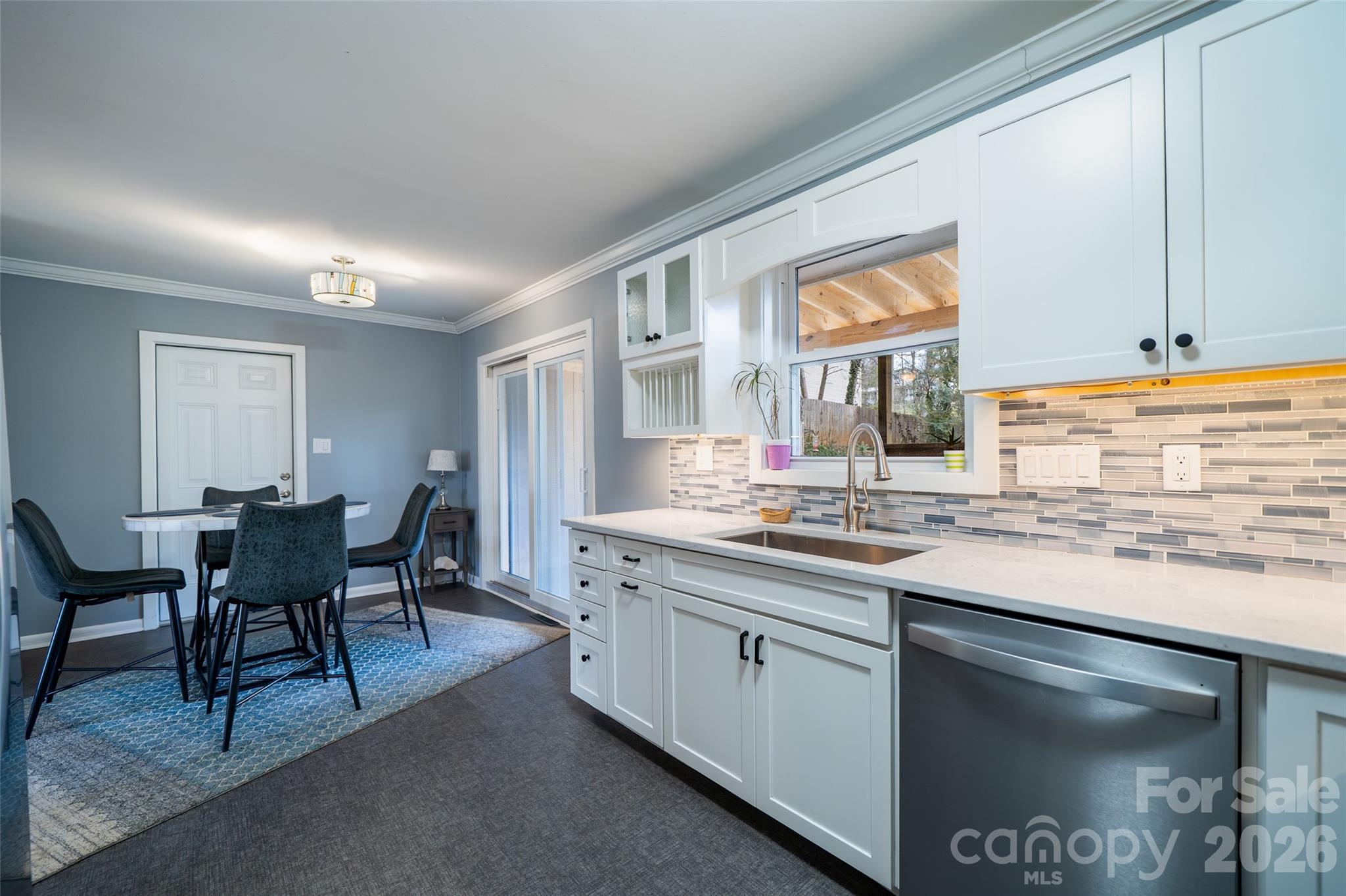 Royal Pines - Residential