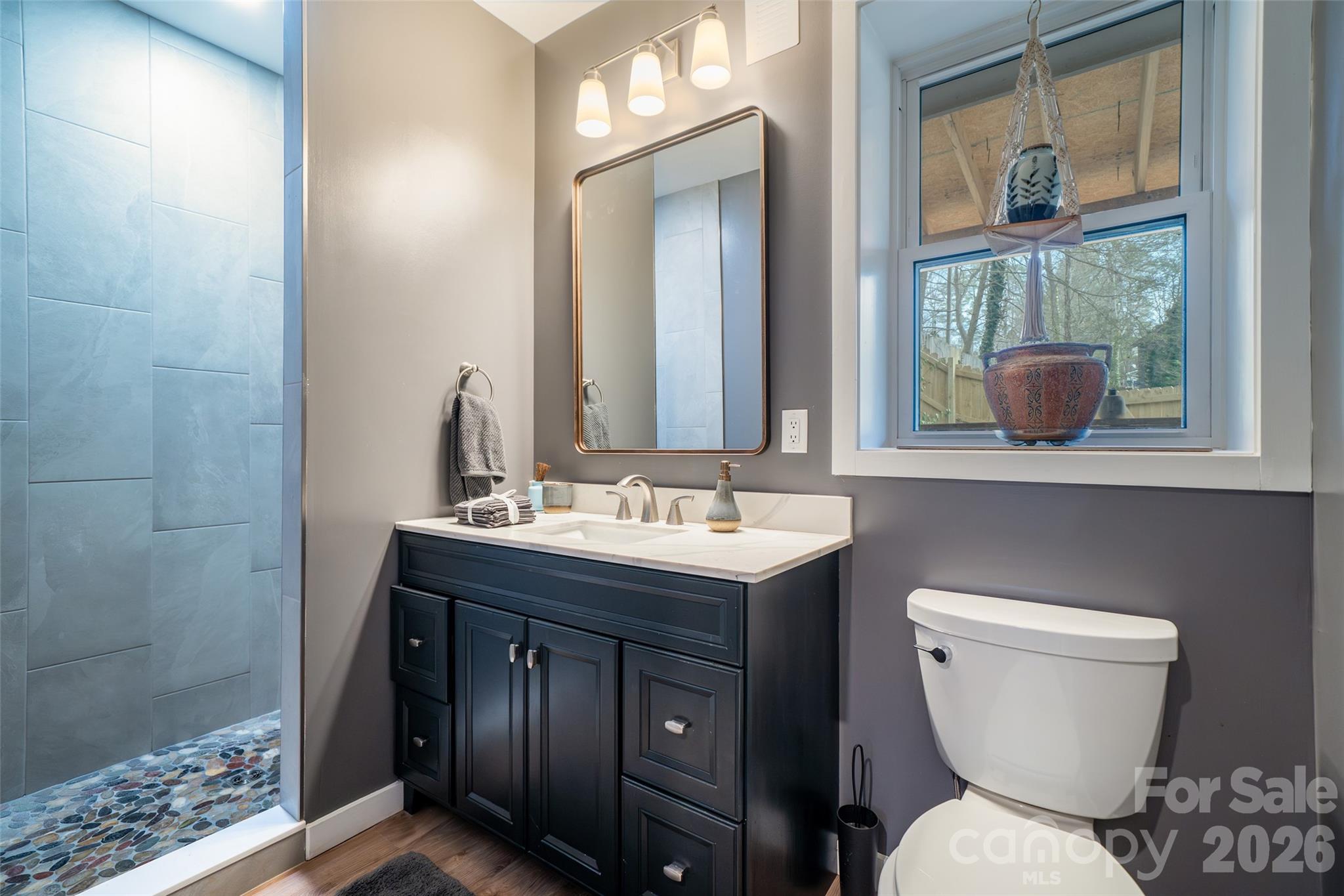 Royal Pines - Residential