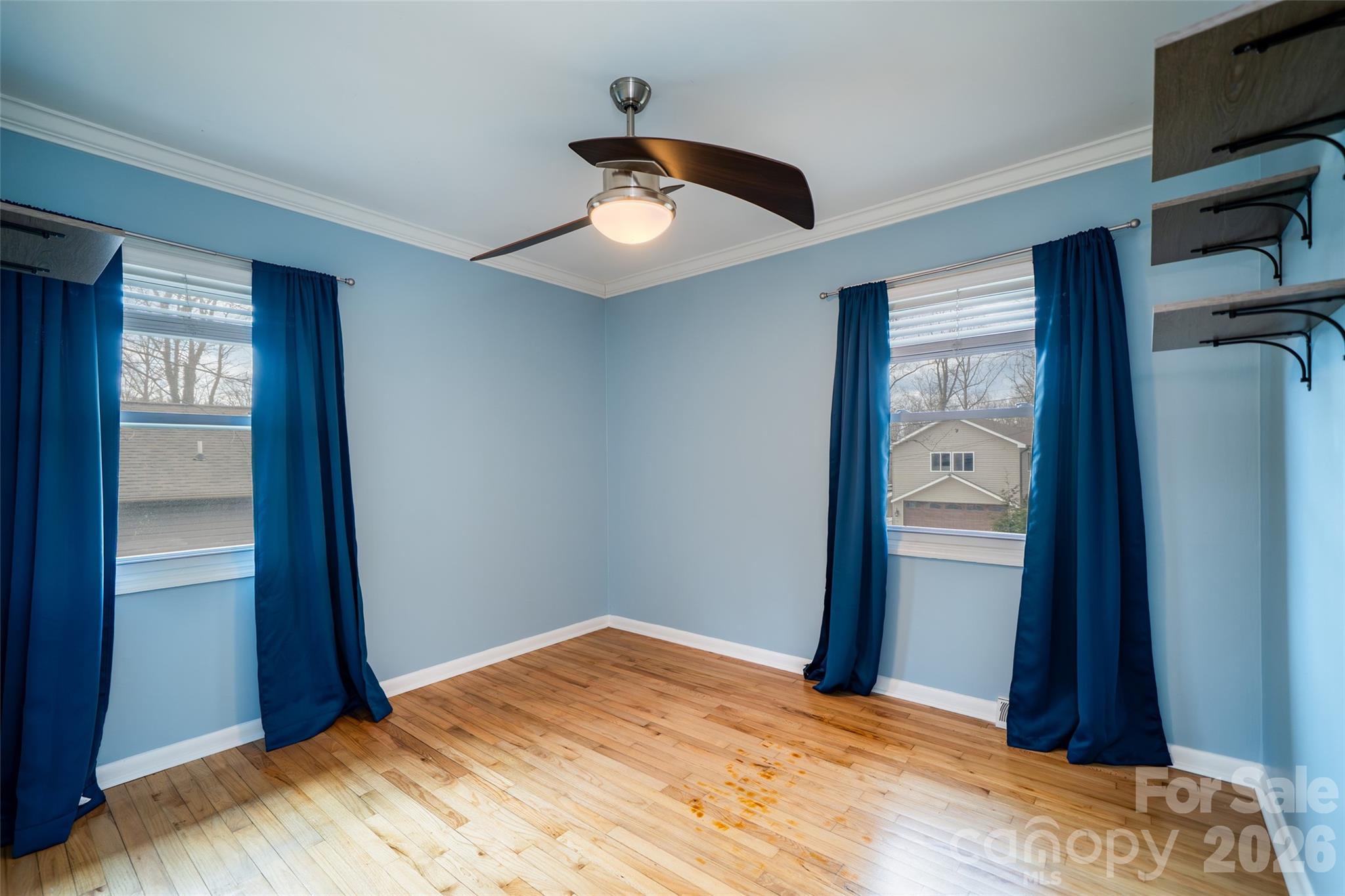 Royal Pines - Residential